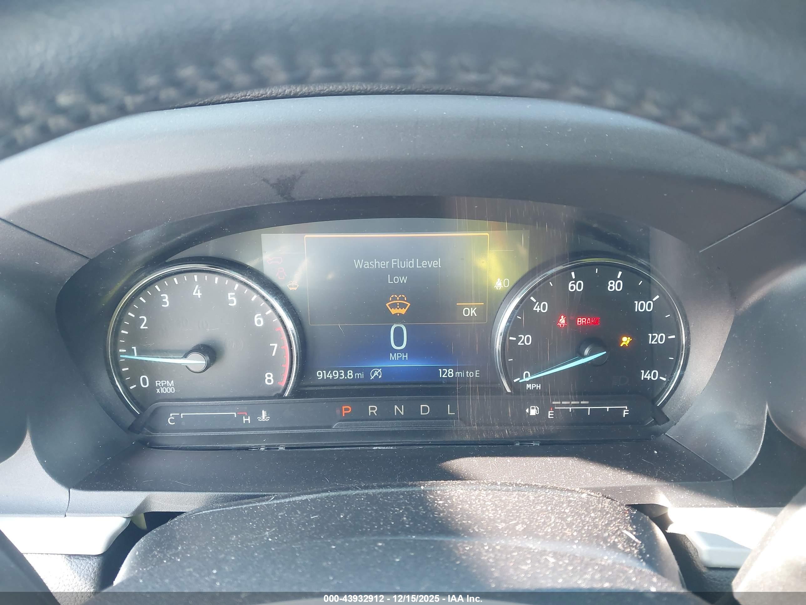 FORD EXPLORER image 7