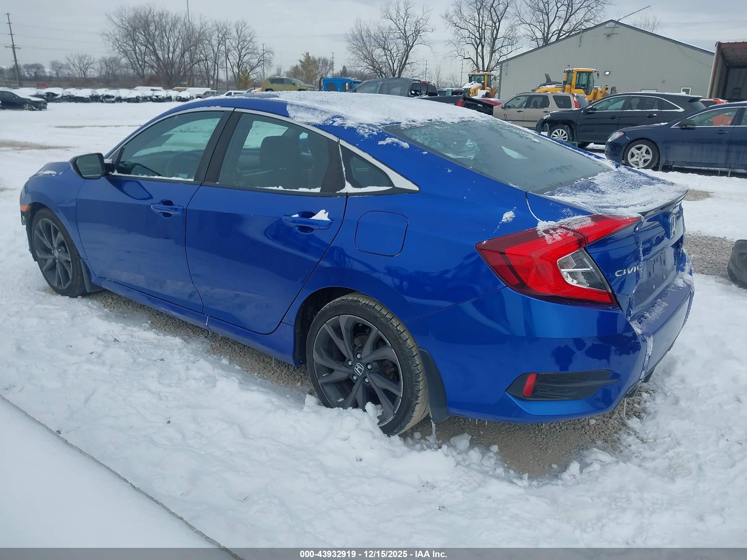 HONDA CIVIC image 3