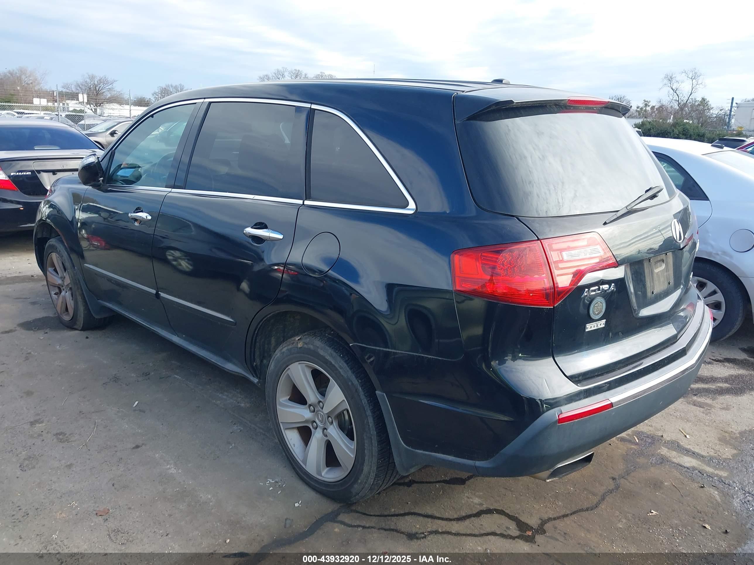 ACURA MDX image 3