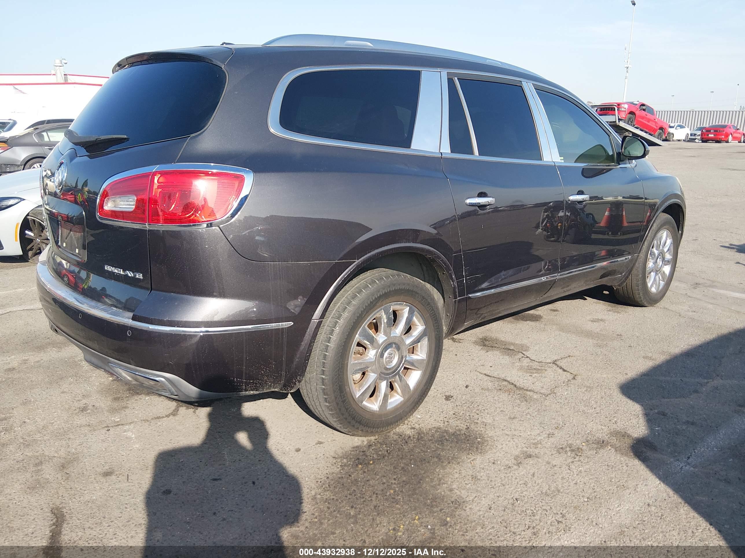BUICK ENCLAVE image 4