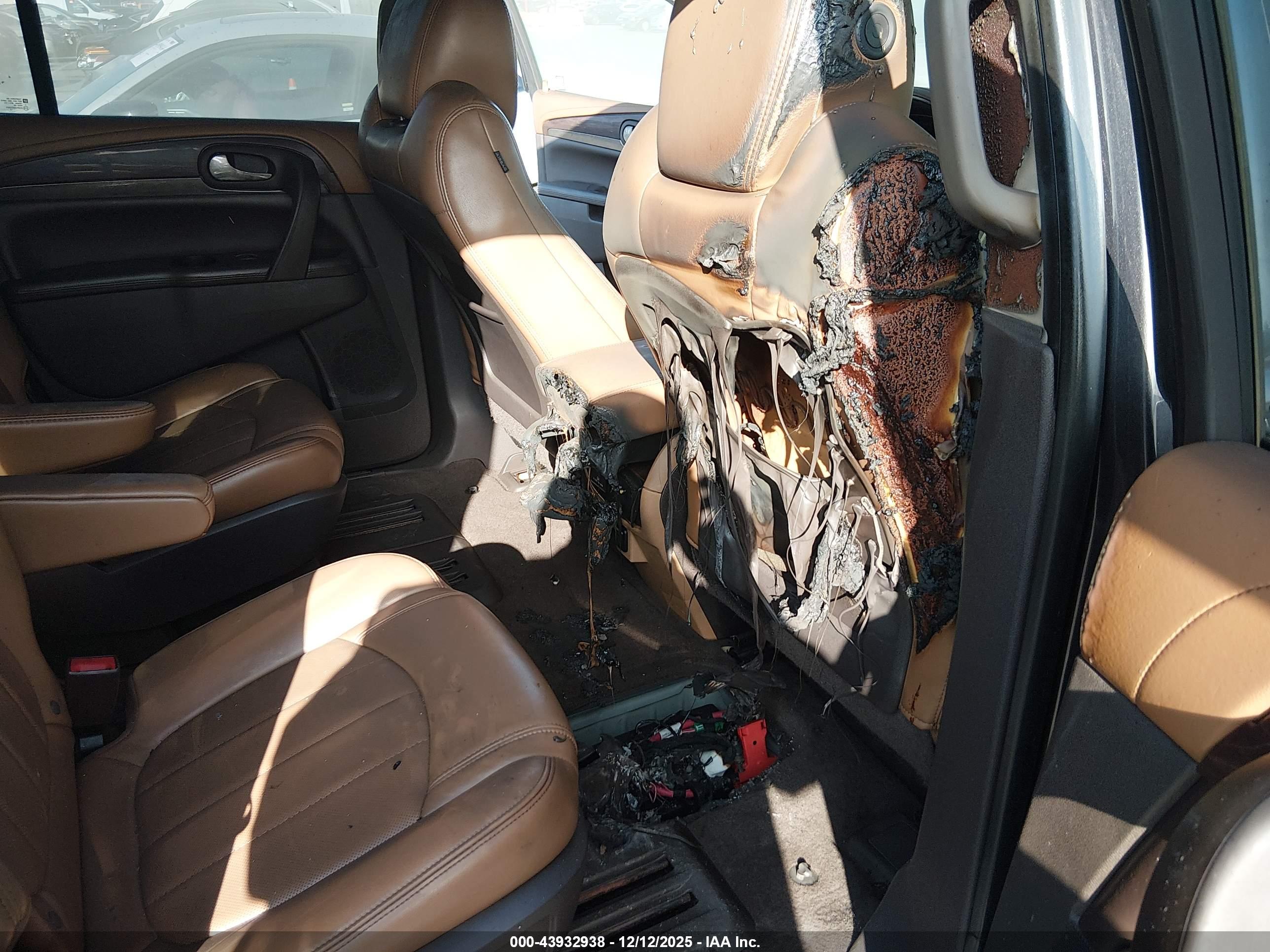 BUICK ENCLAVE image 6