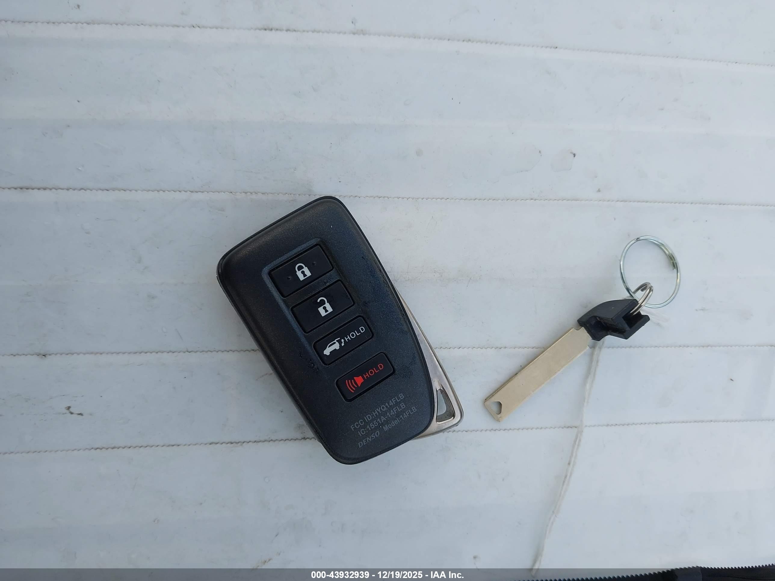 LEXUS RX image 11