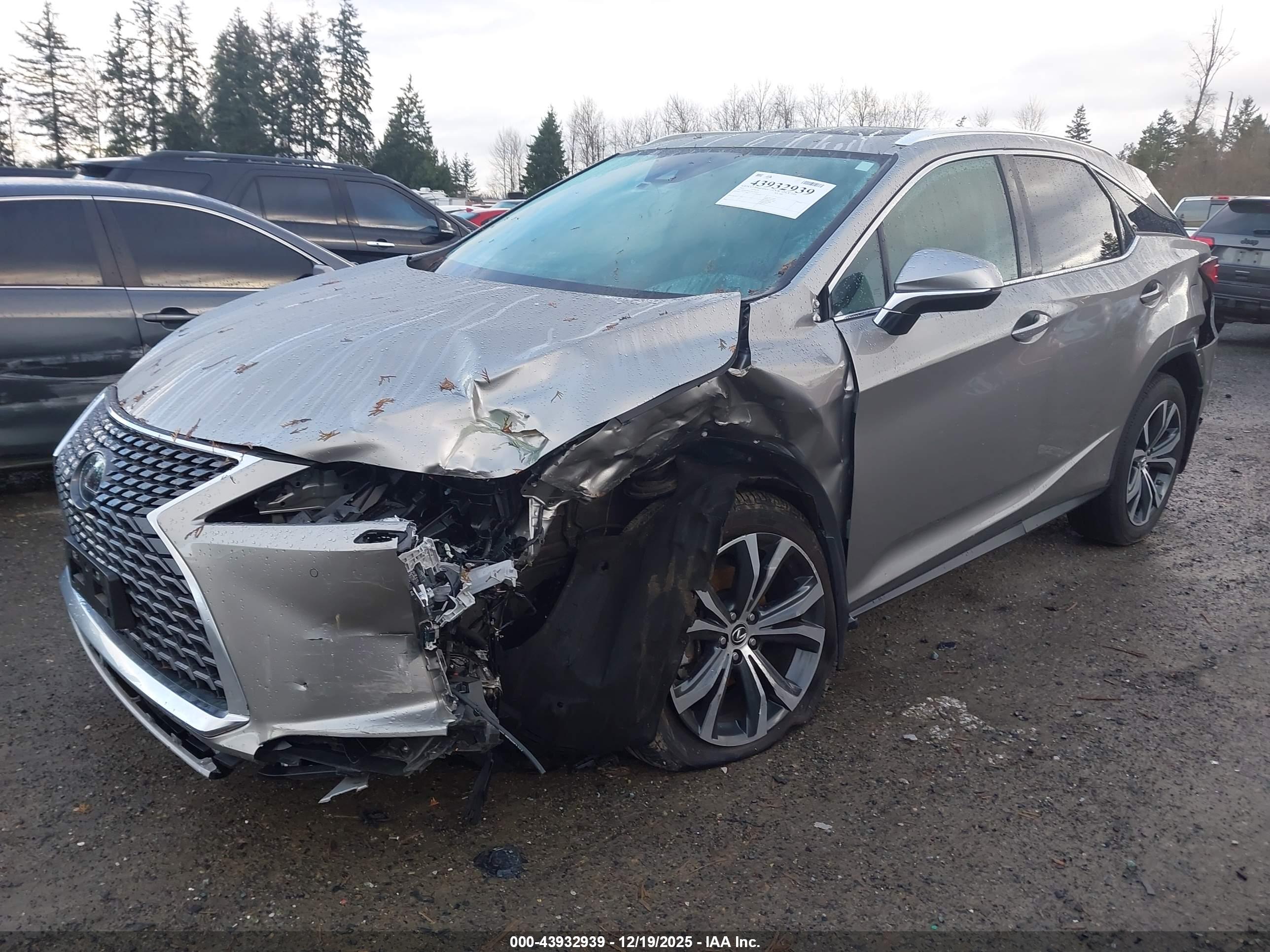 LEXUS RX image 2