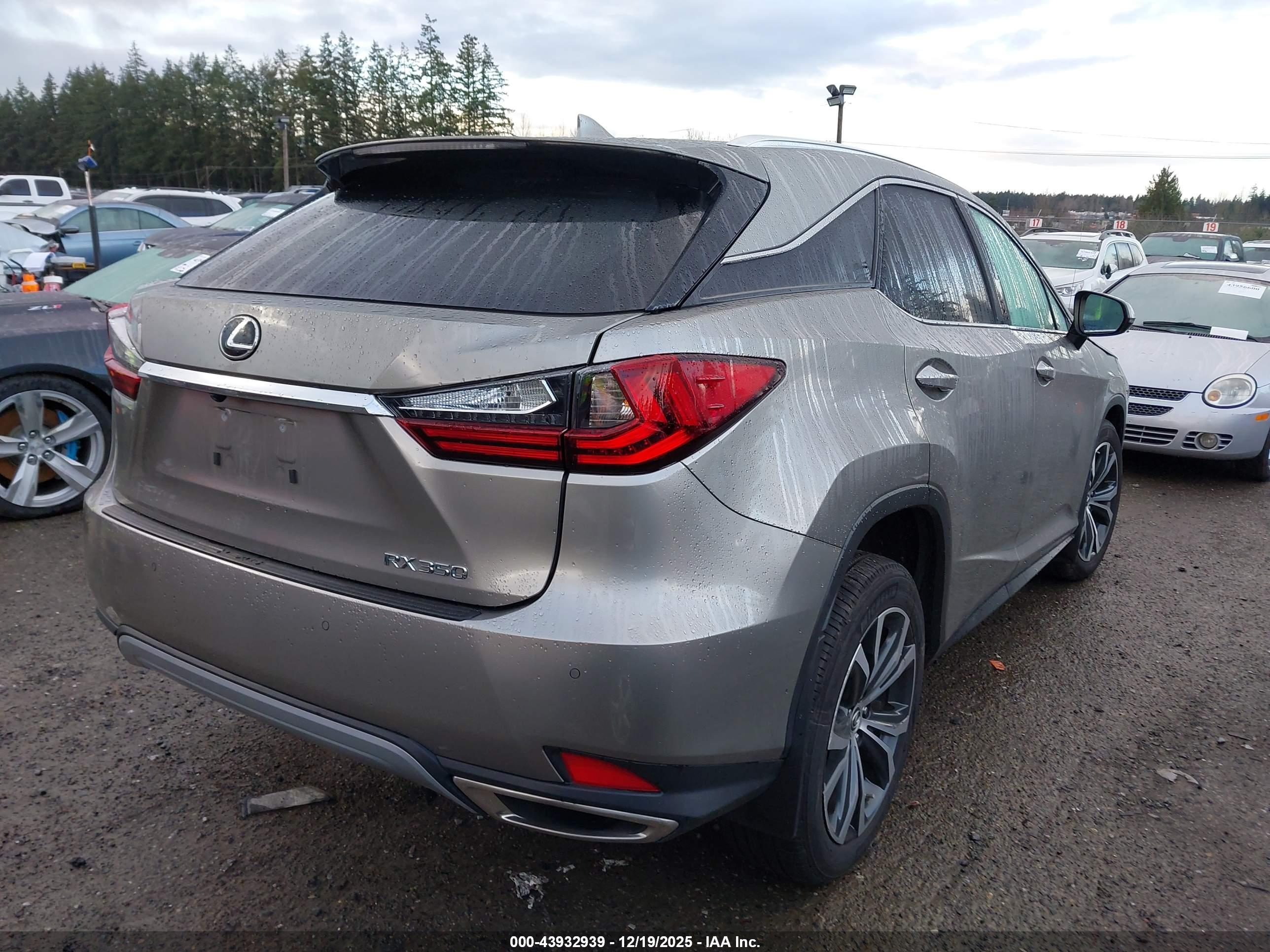 LEXUS RX image 4