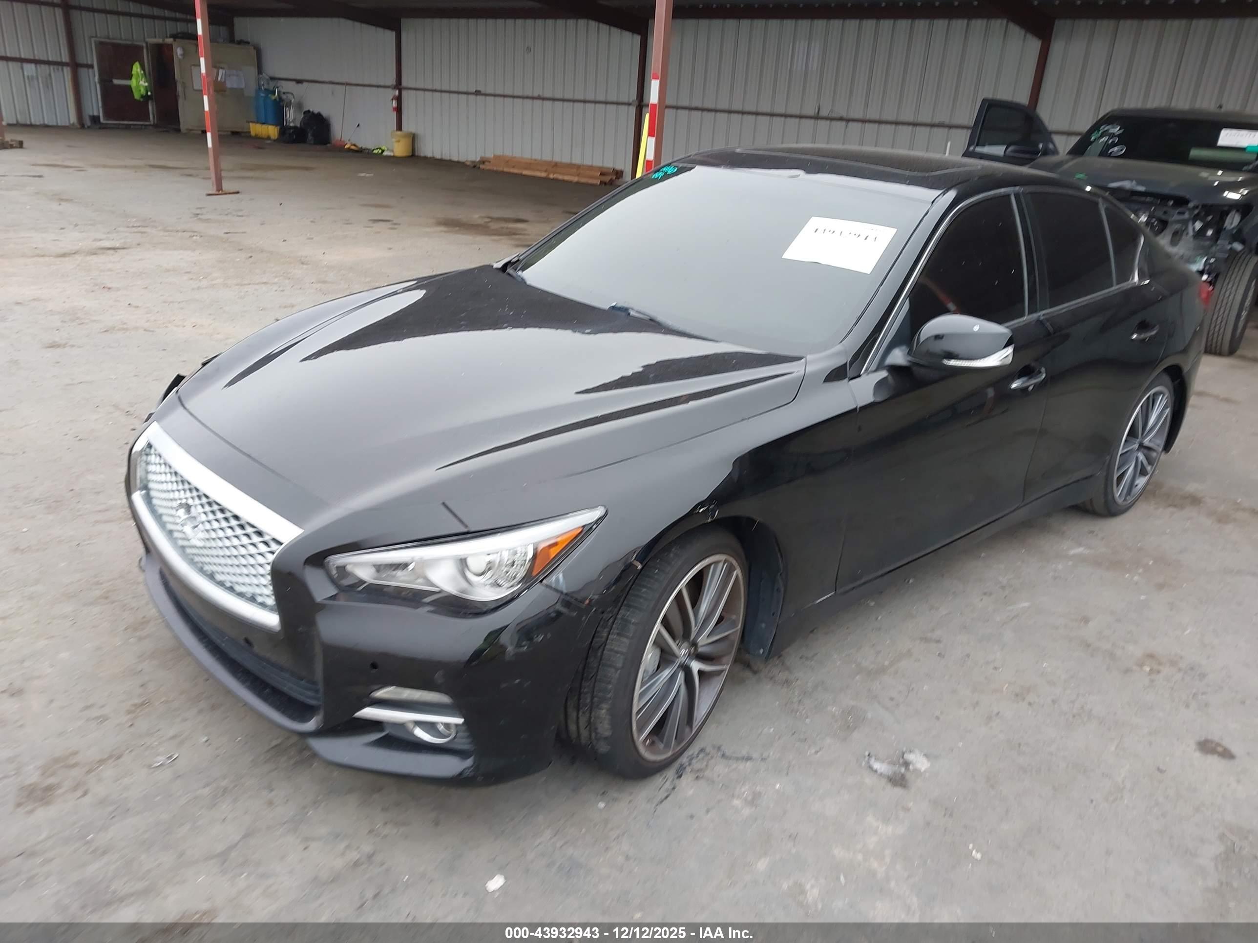 INFINITI Q50 image 2