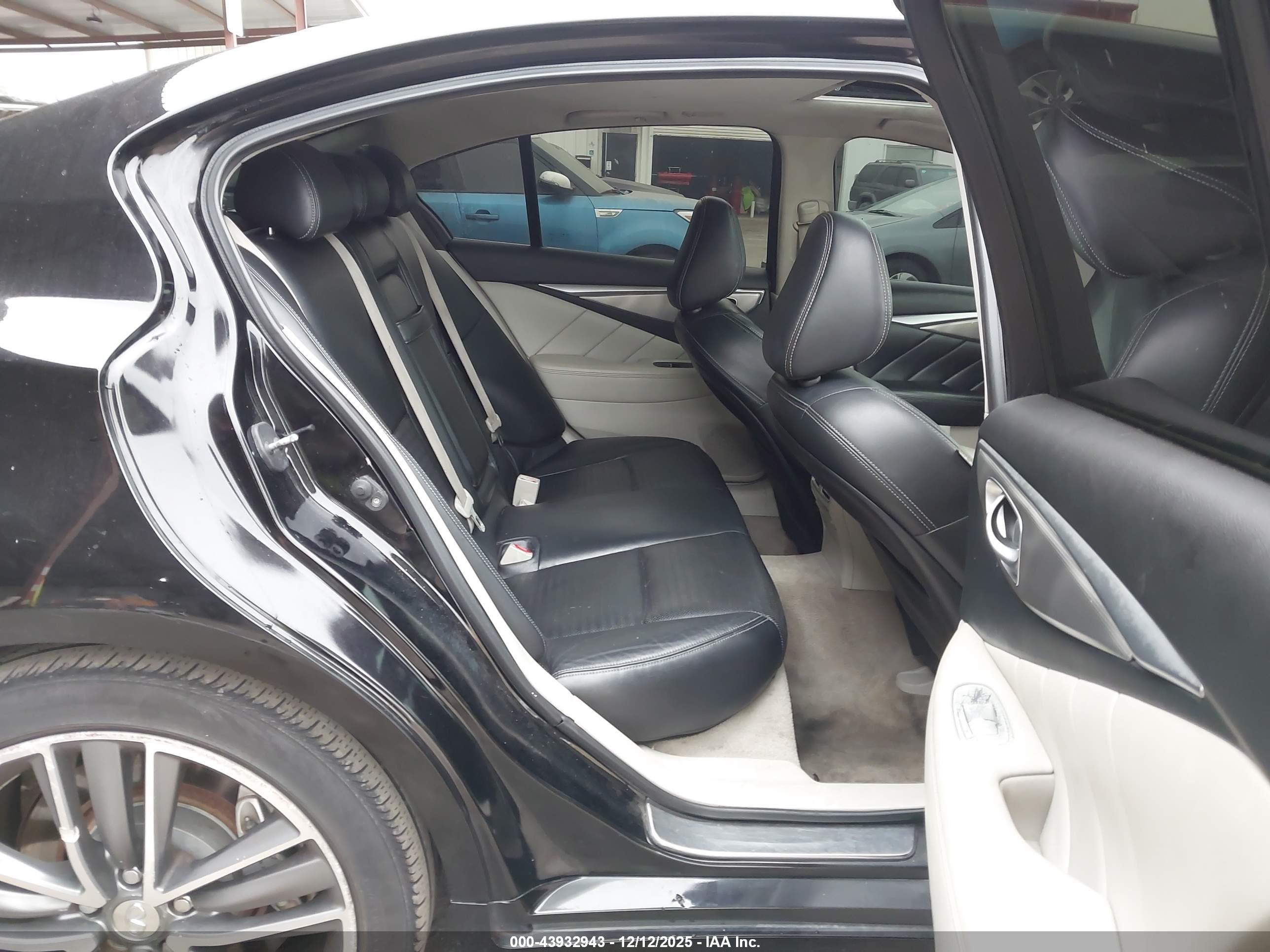 INFINITI Q50 image 8