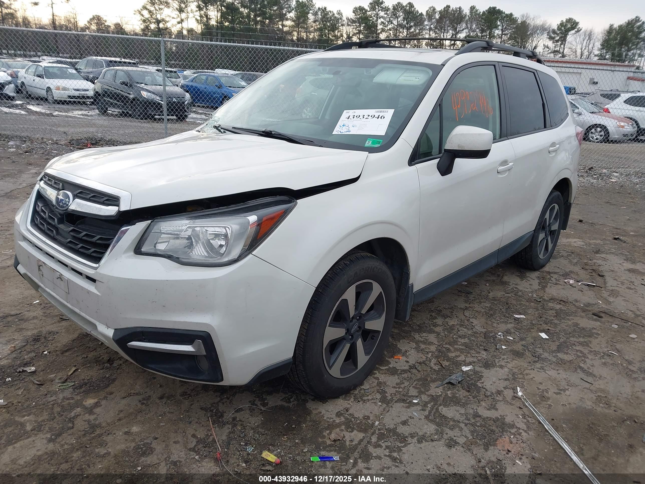 SUBARU FORESTER image 2