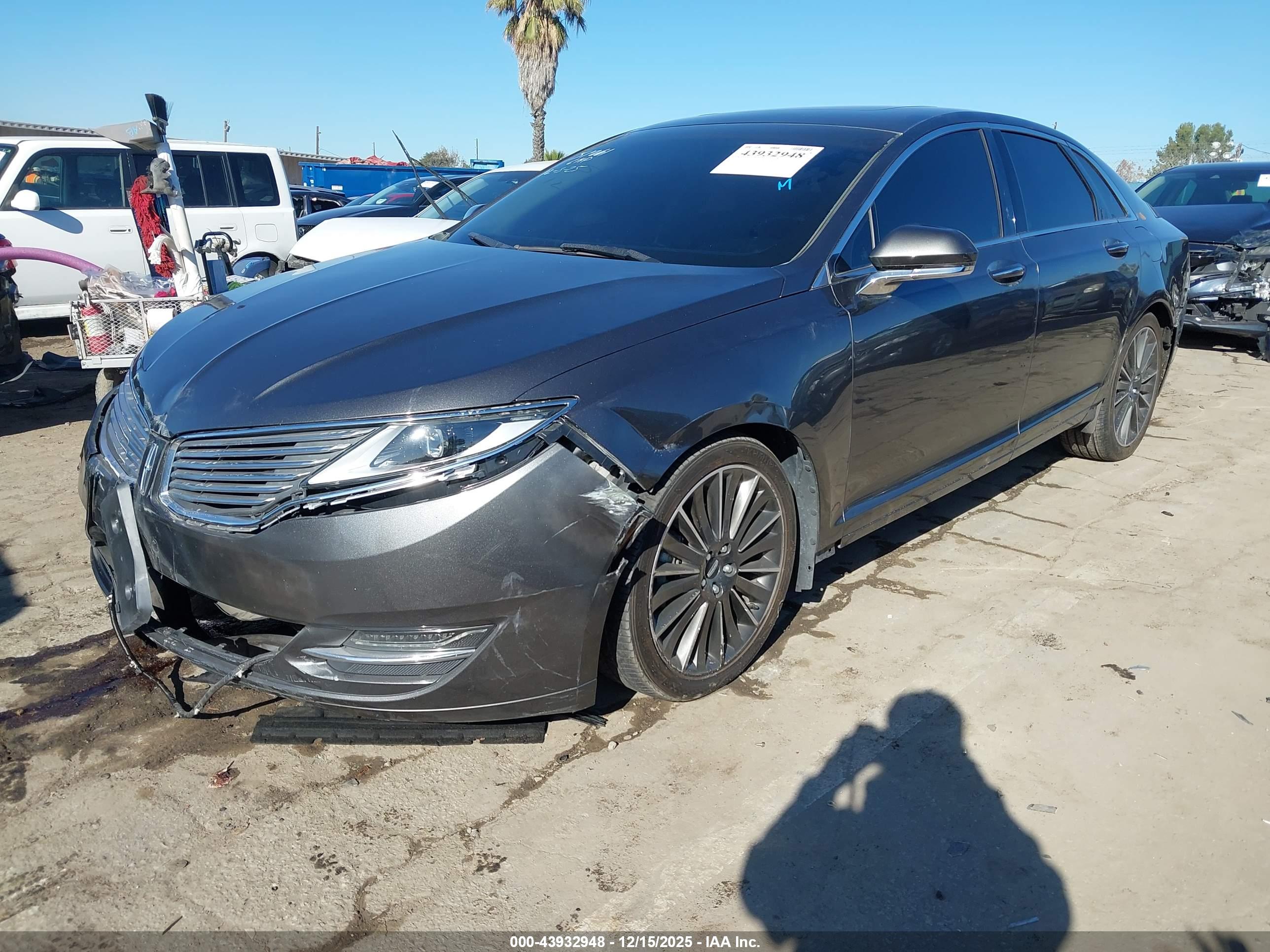 LINCOLN MKZ image 2
