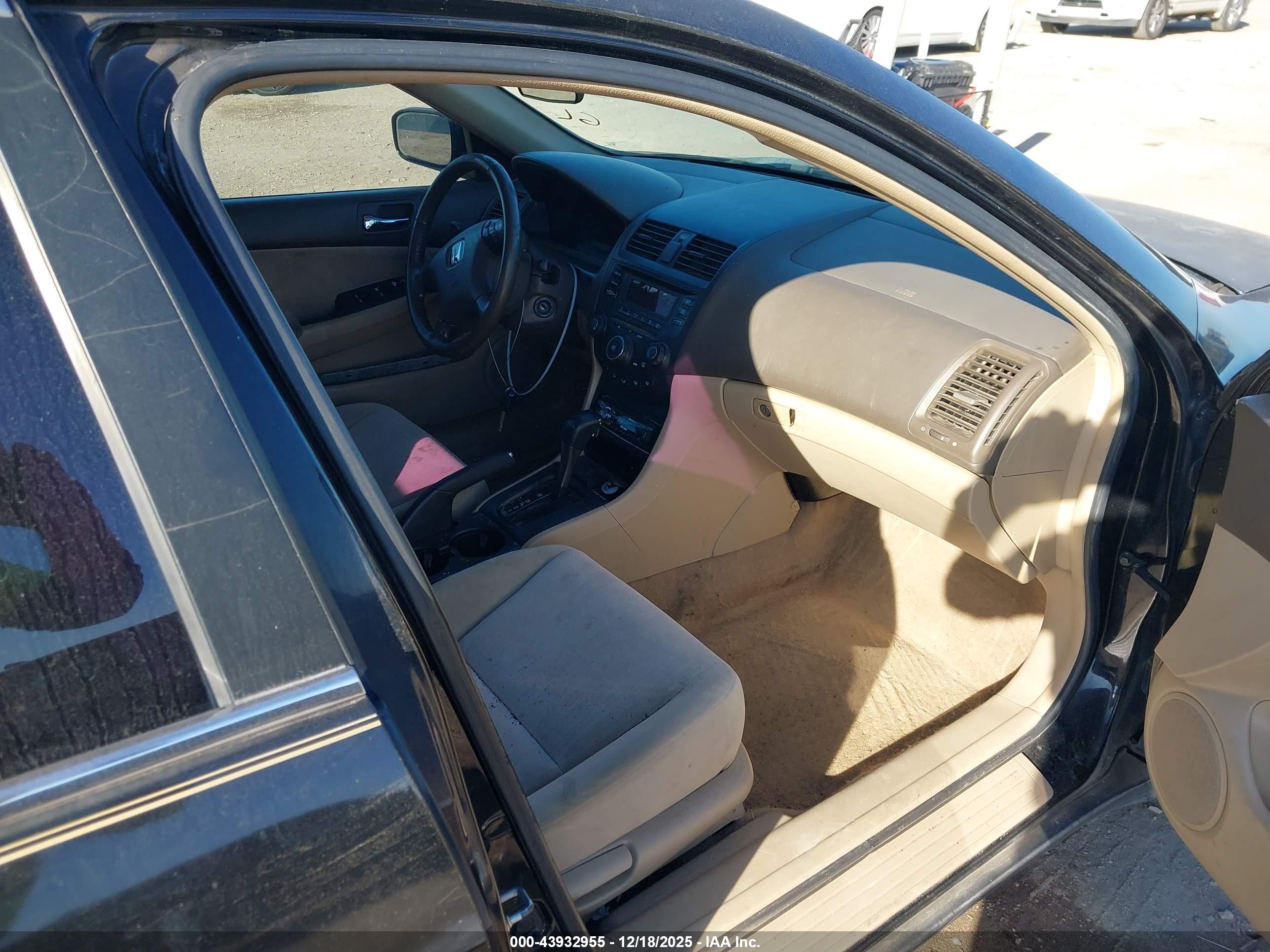 HONDA ACCORD image 5