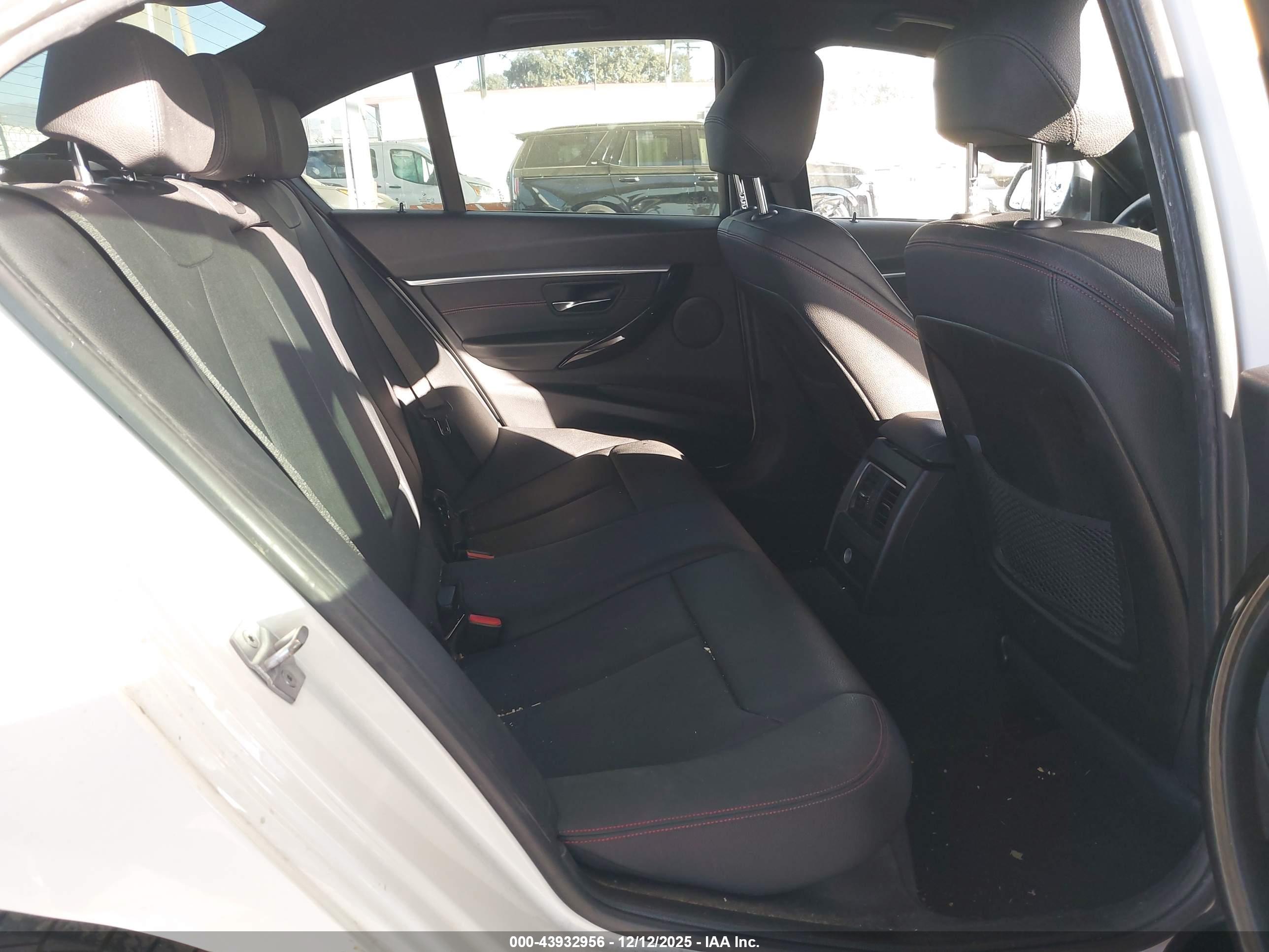 BMW 330I image 8