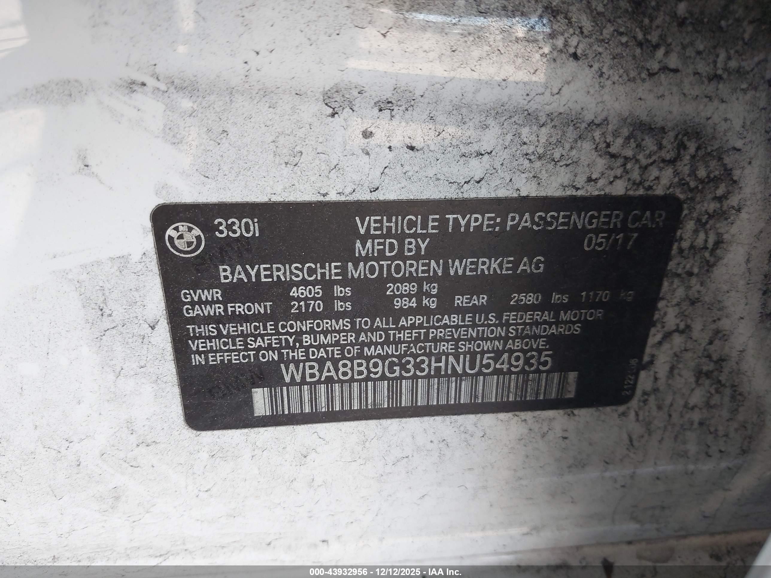 BMW 330I image 9