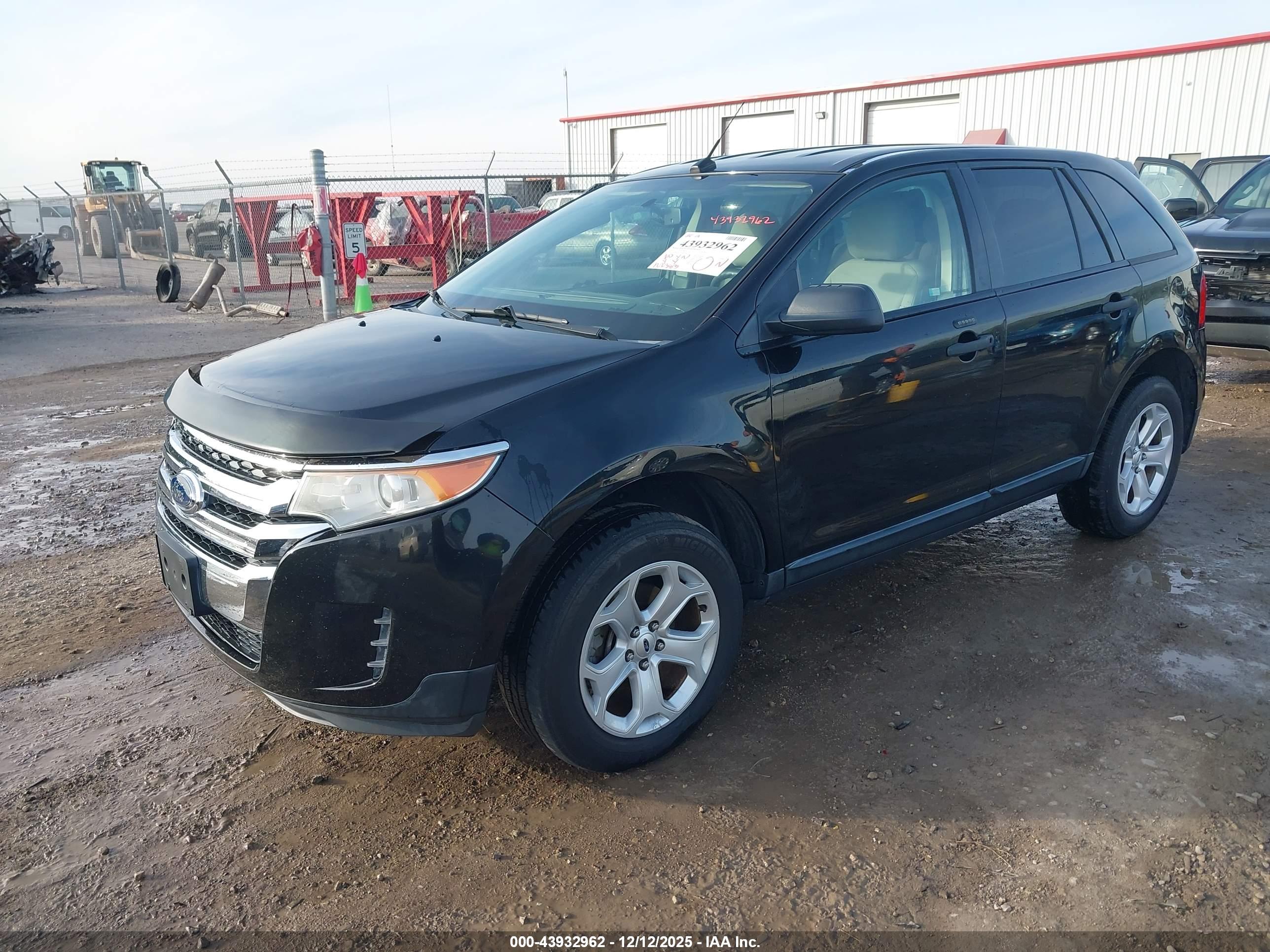 FORD EDGE image 2