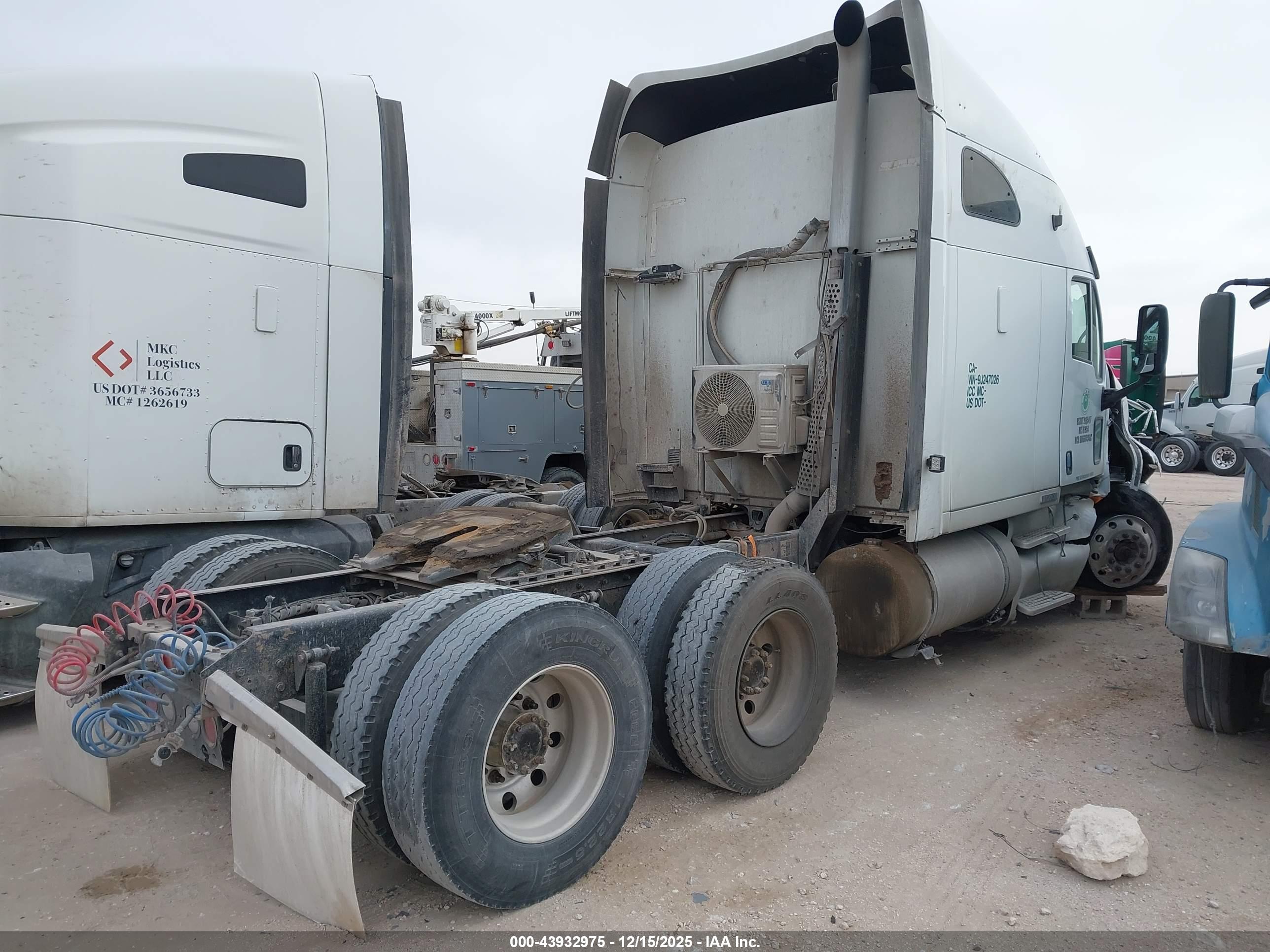 KENWORTH CONSTRUCTION image 4