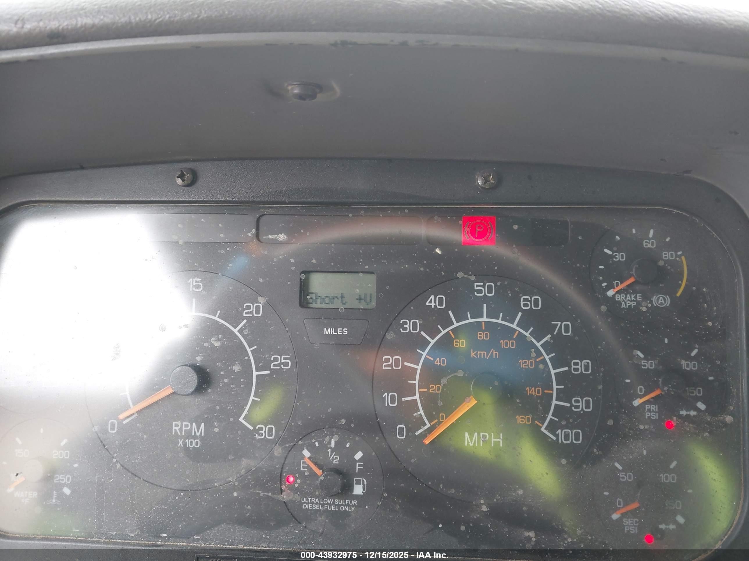 KENWORTH CONSTRUCTION image 6