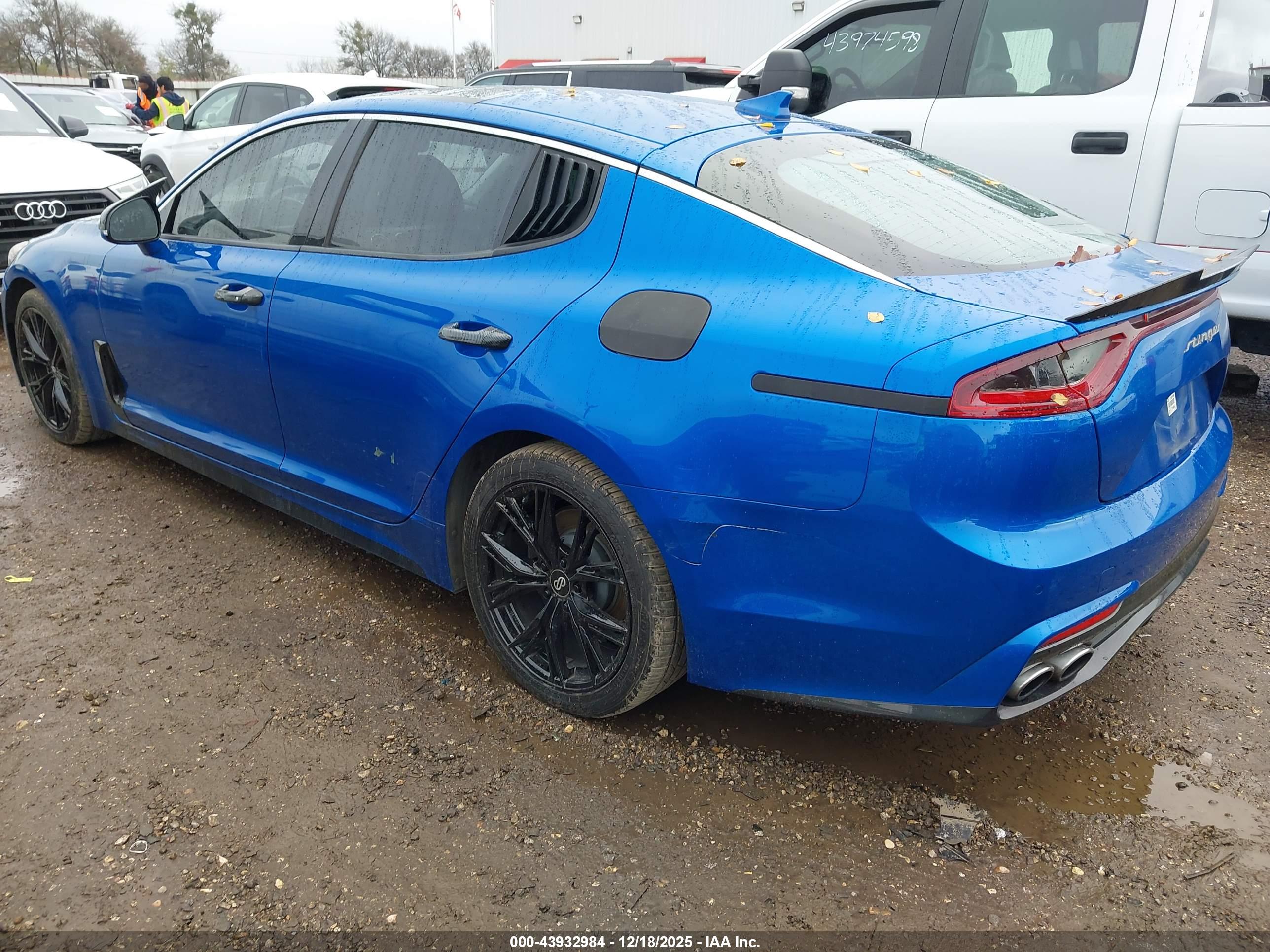 KIA STINGER image 3