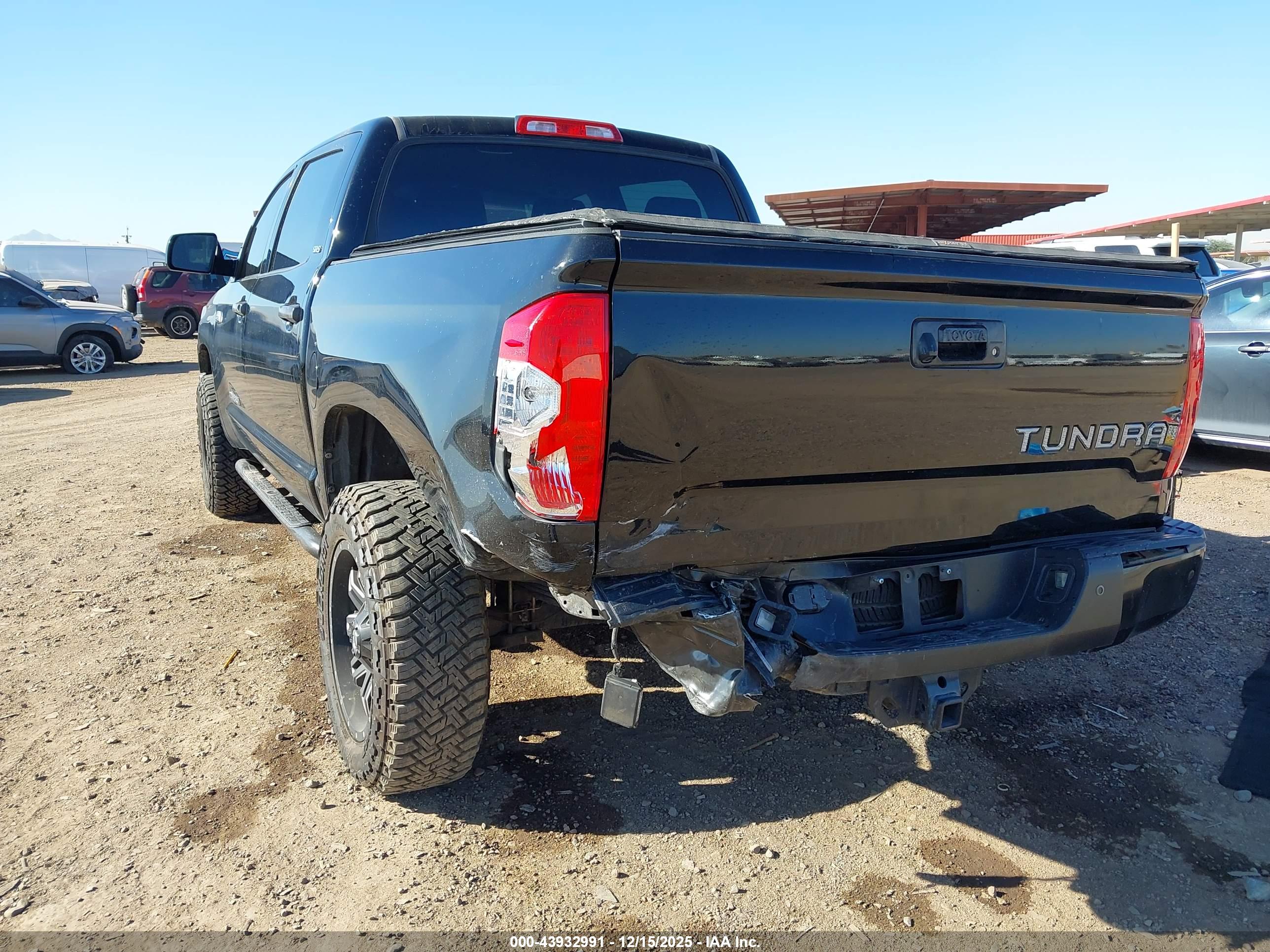 TOYOTA TUNDRA image 6