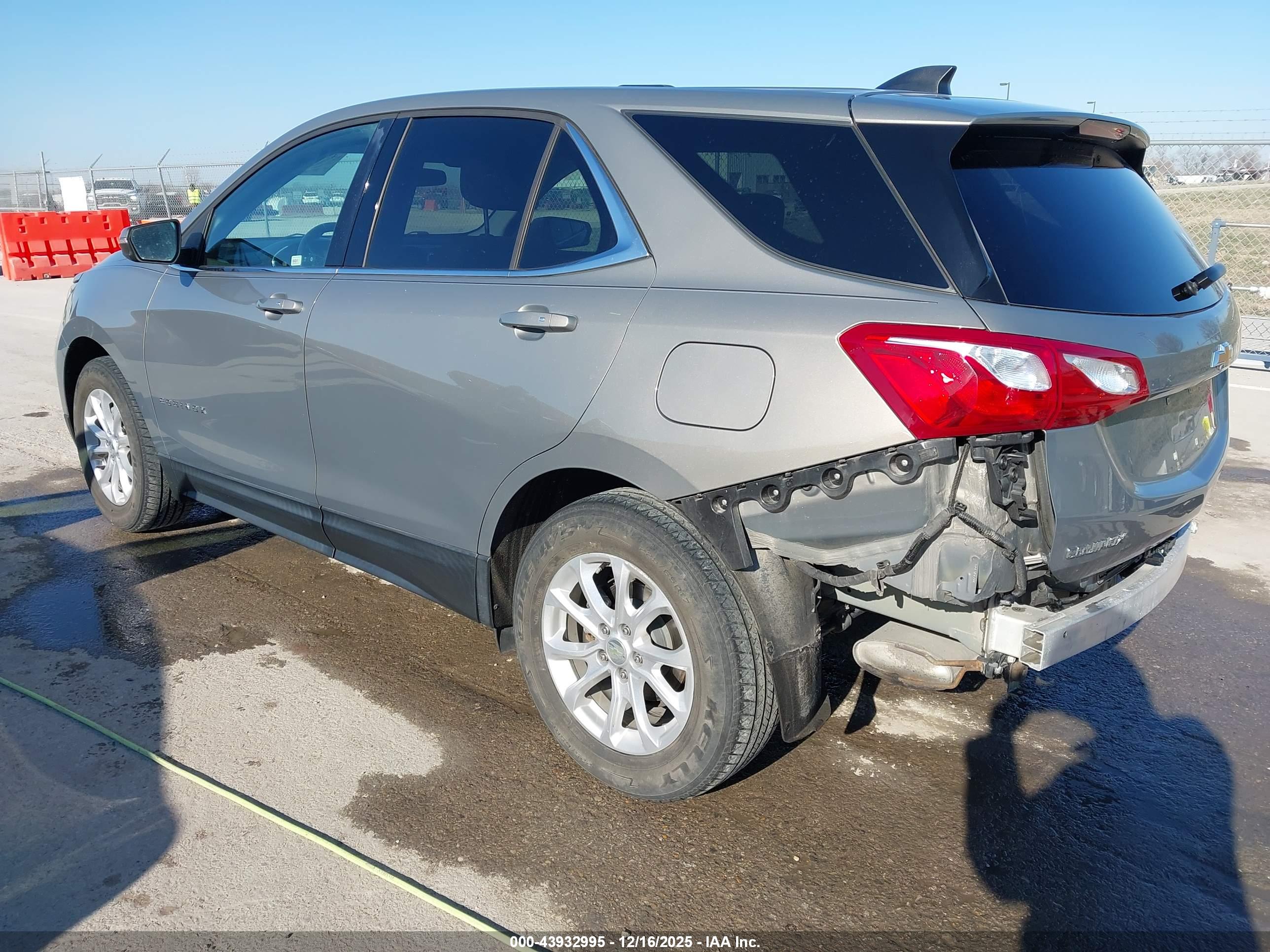 CHEVROLET EQUINOX image 3