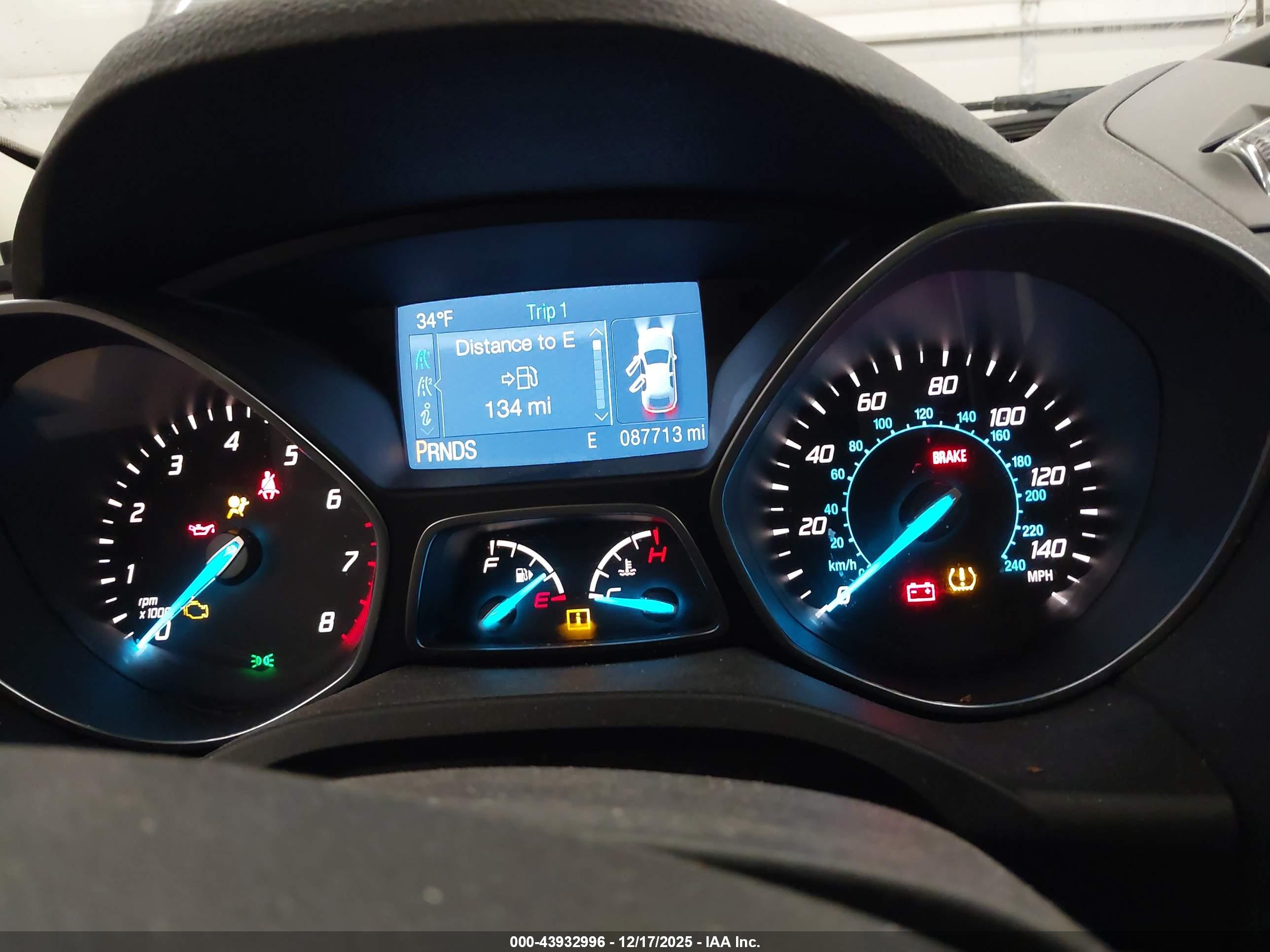 FORD ESCAPE image 7