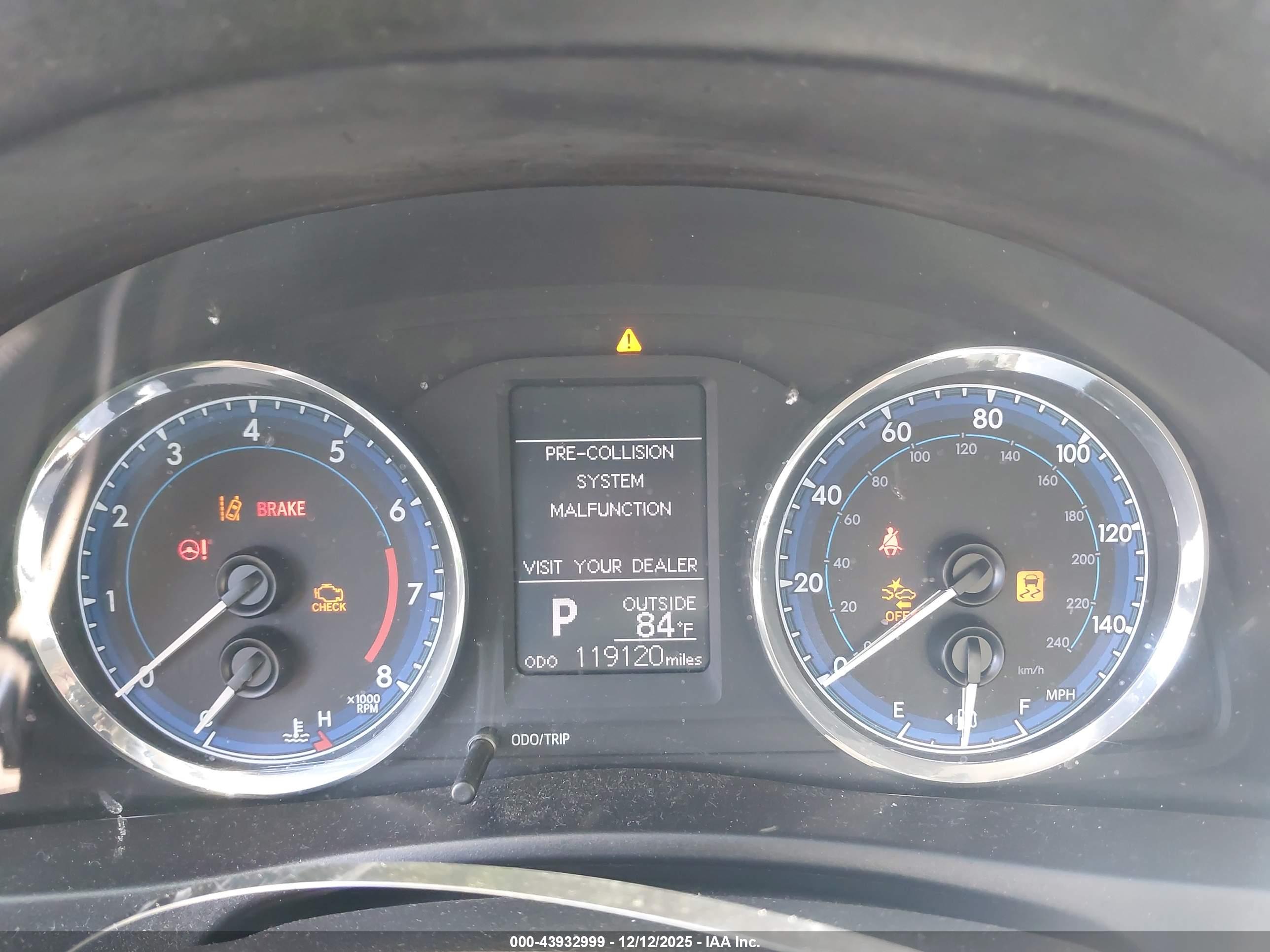 TOYOTA COROLLA image 7