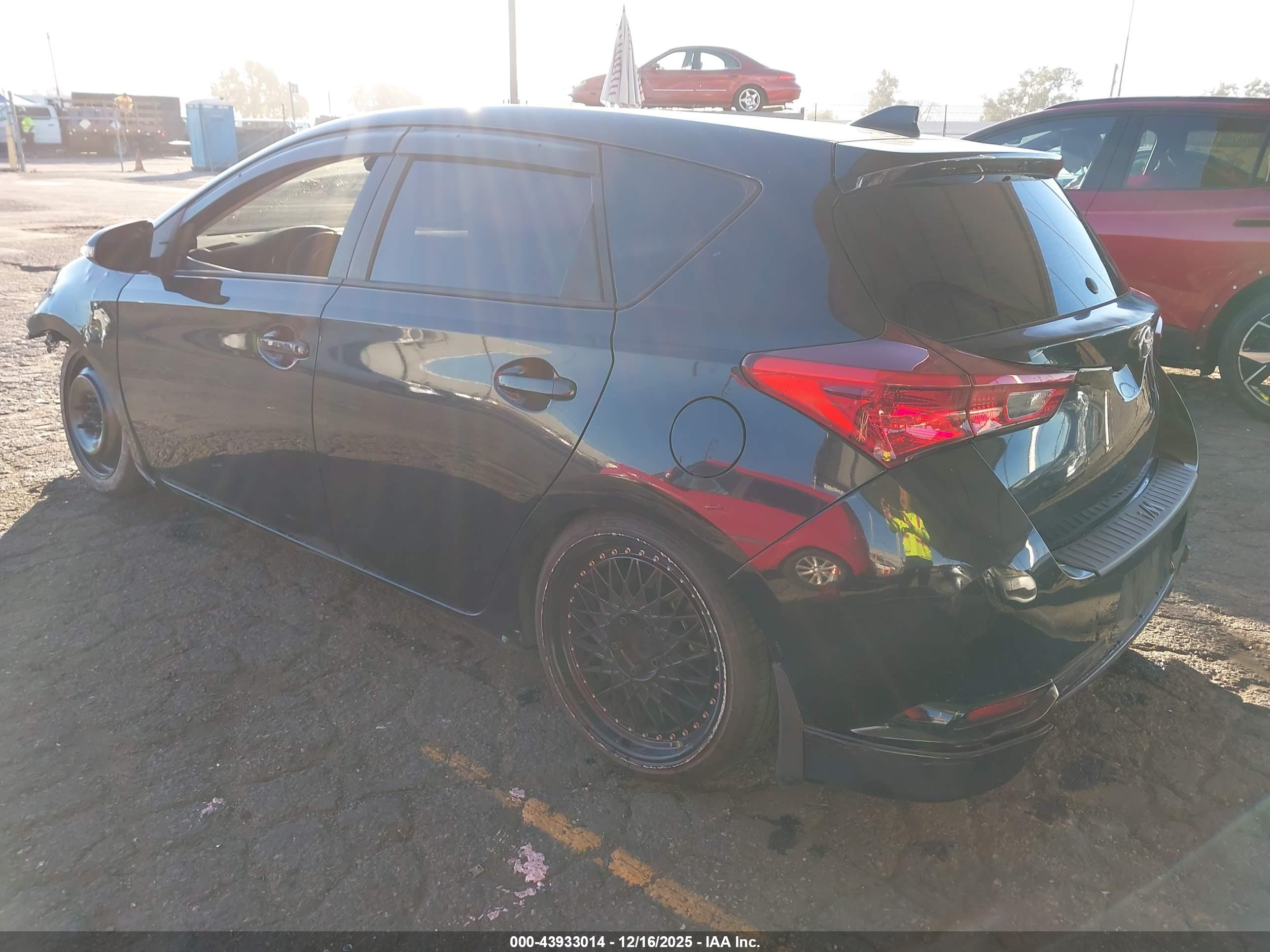 TOYOTA COROLLA image 3