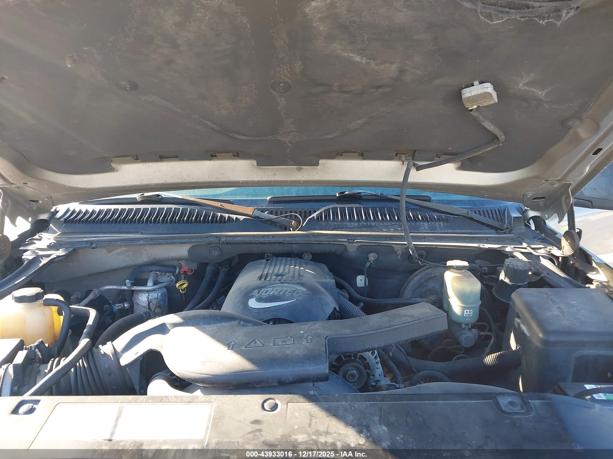 CHEVROLET AVALANCHE image 10
