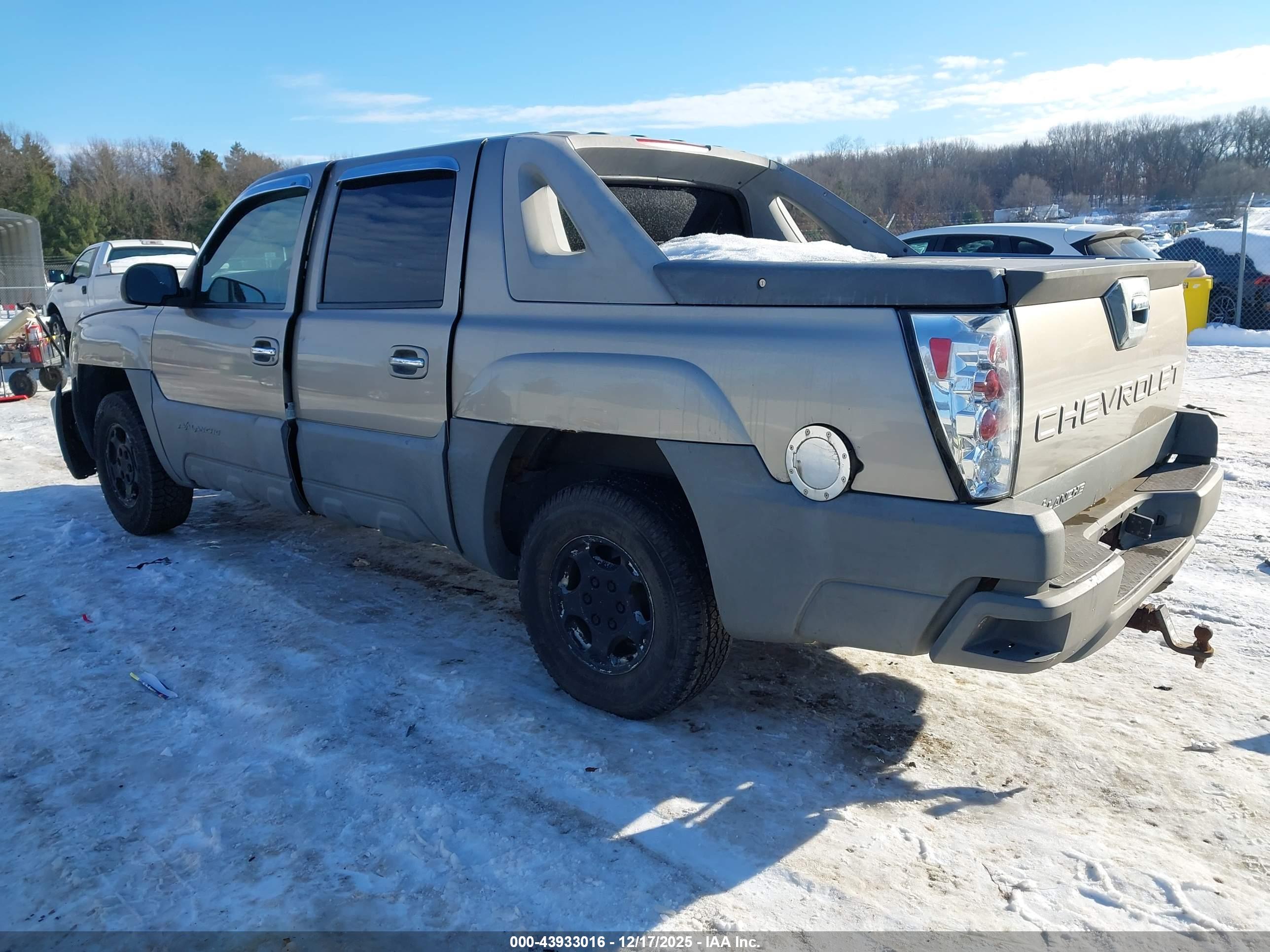 CHEVROLET AVALANCHE image 3