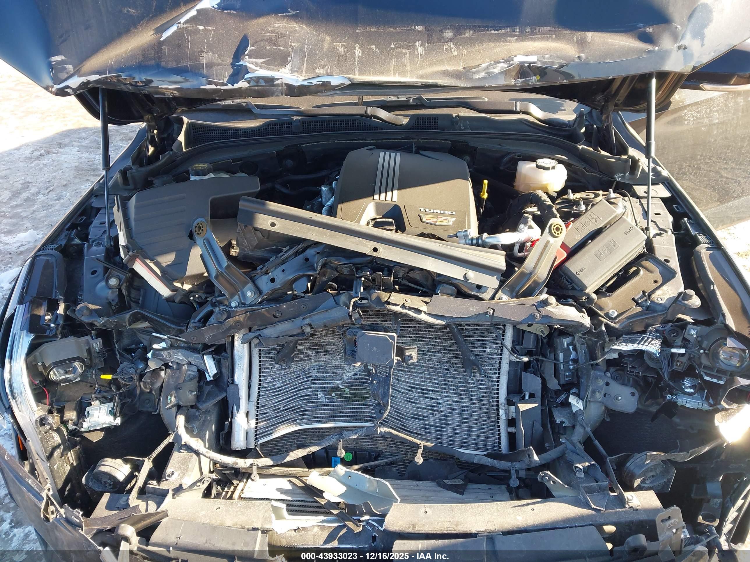 CADILLAC CT4 image 10
