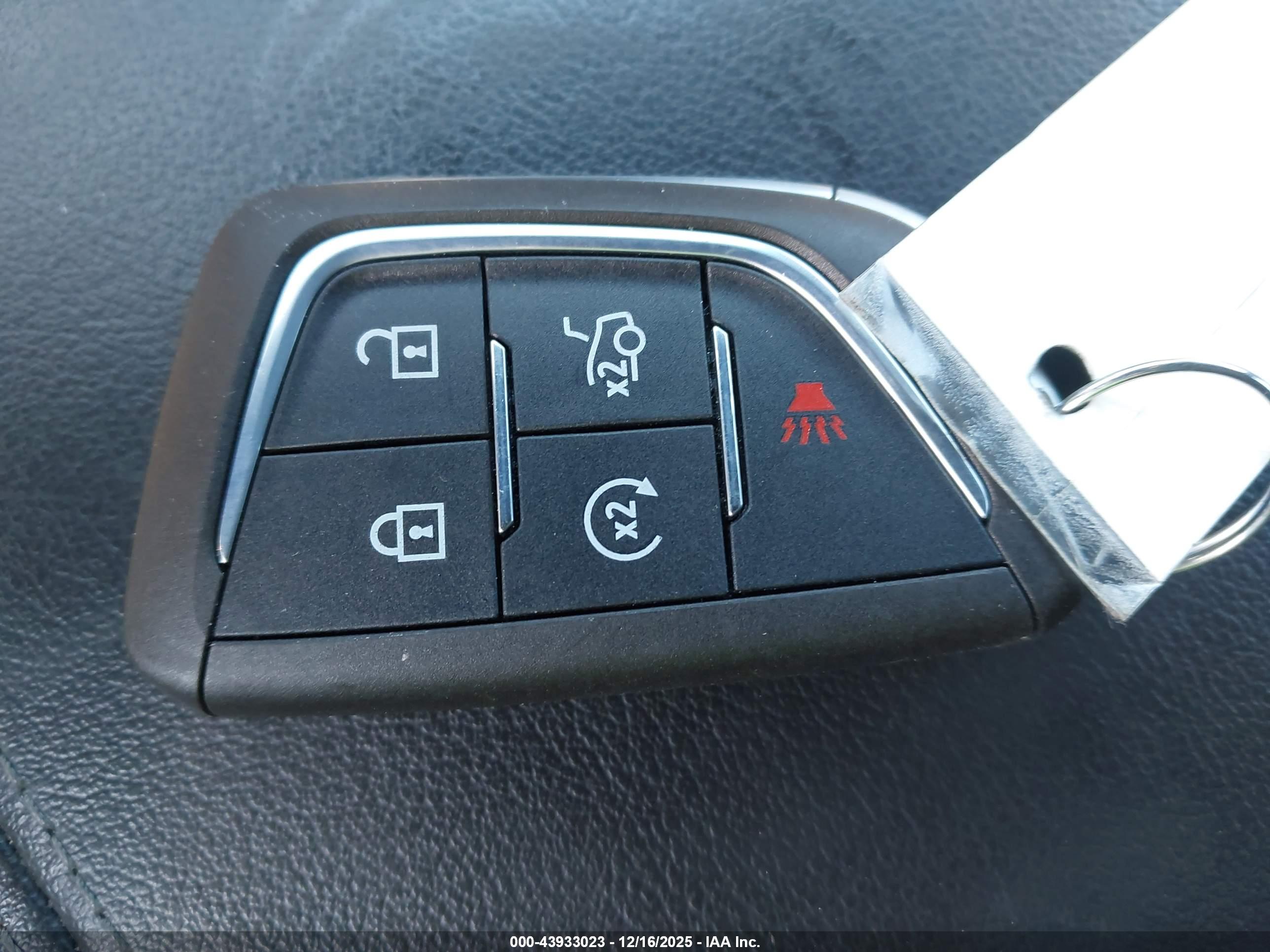 CADILLAC CT4 image 11