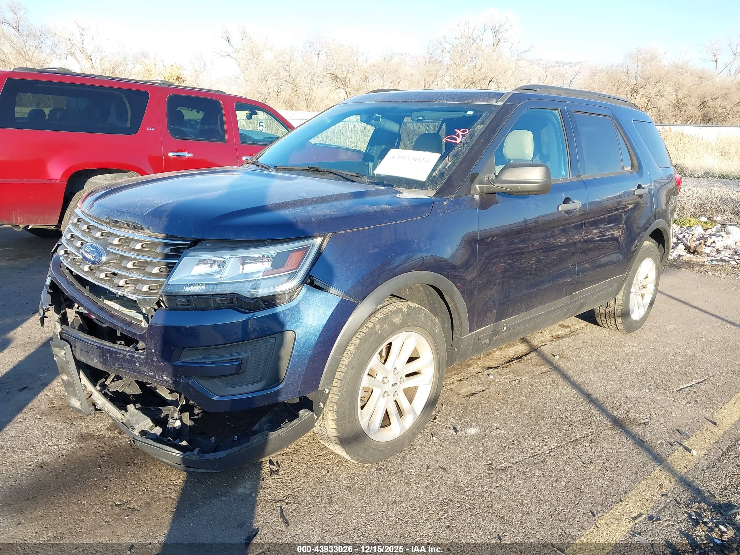 FORD EXPLORER image 2