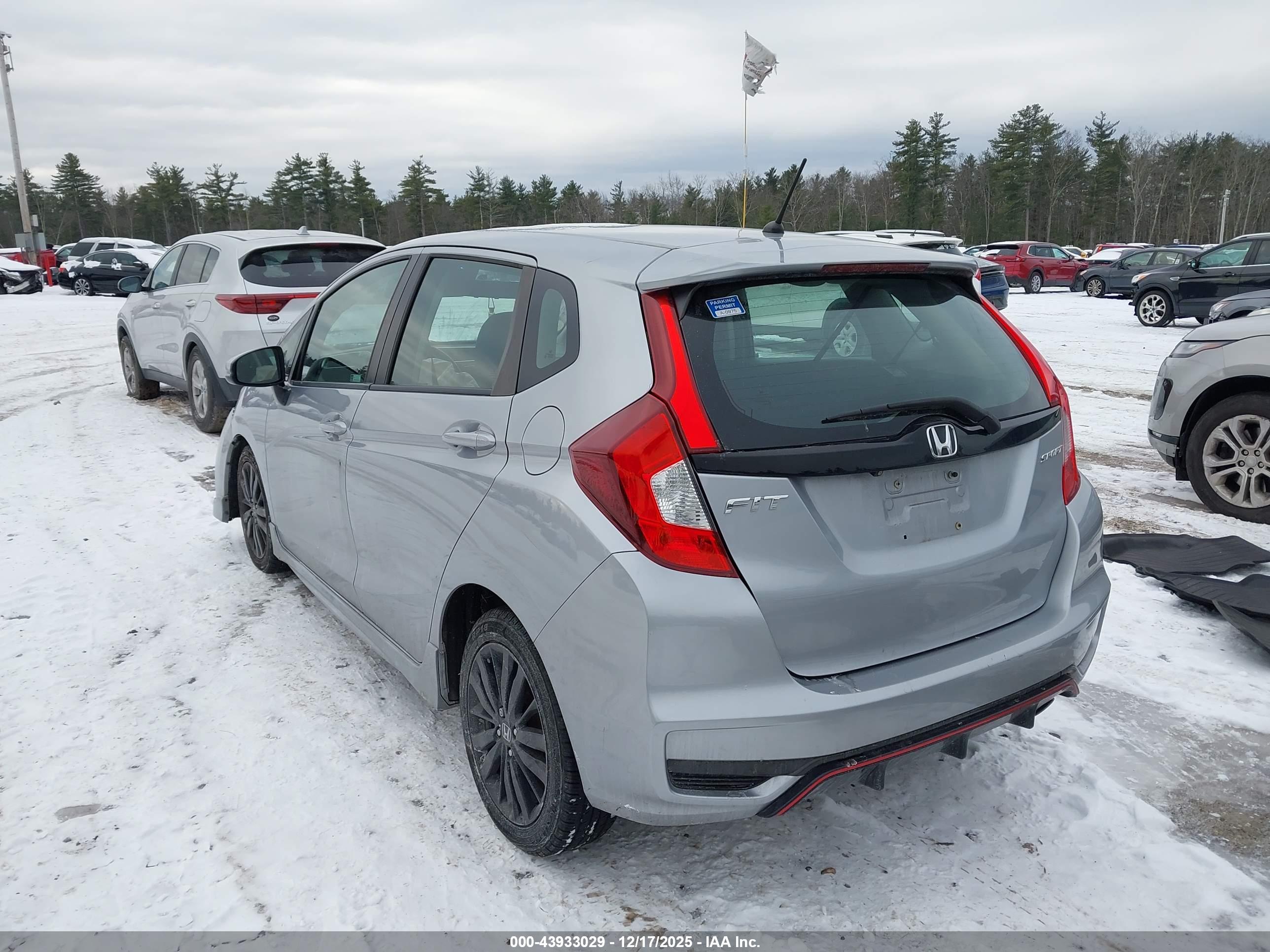HONDA FIT image 3