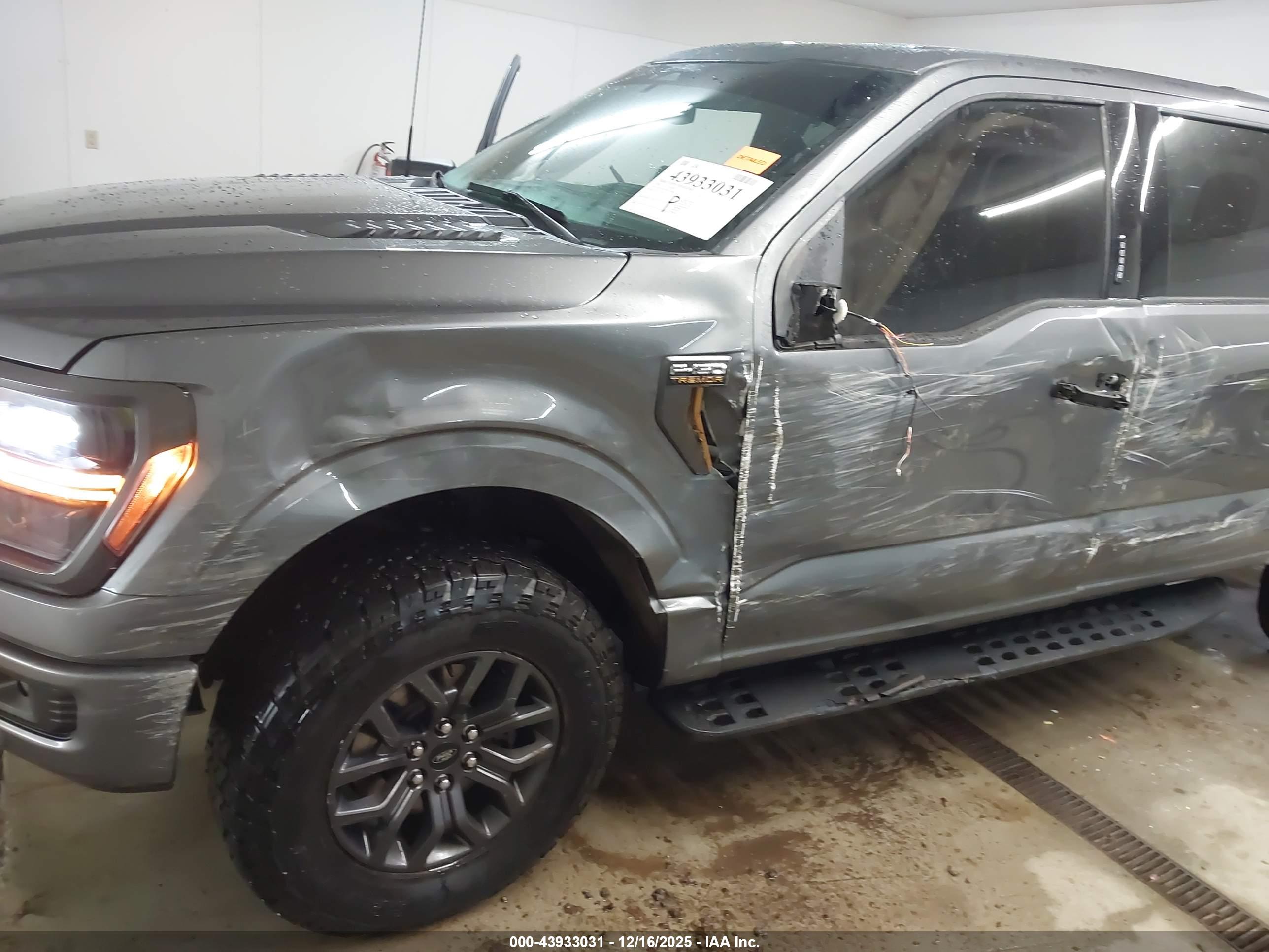 FORD F-150 image 6