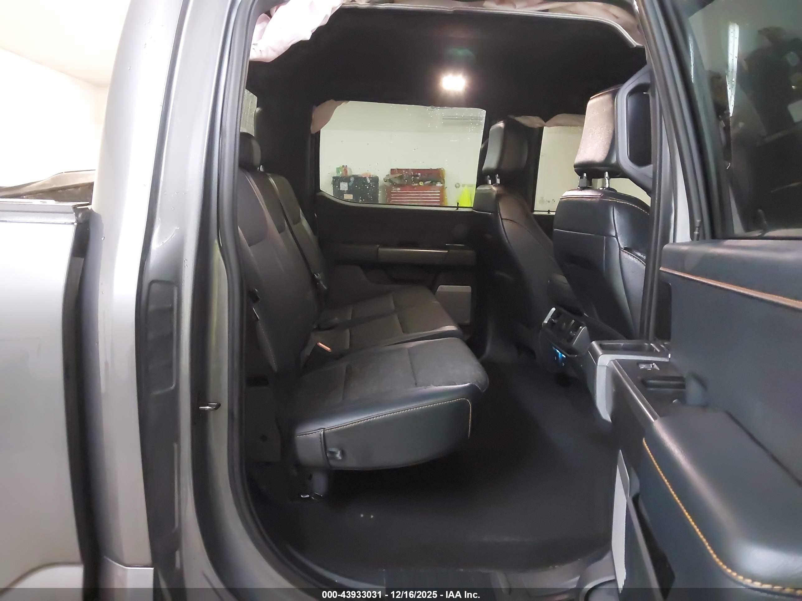 FORD F-150 image 8