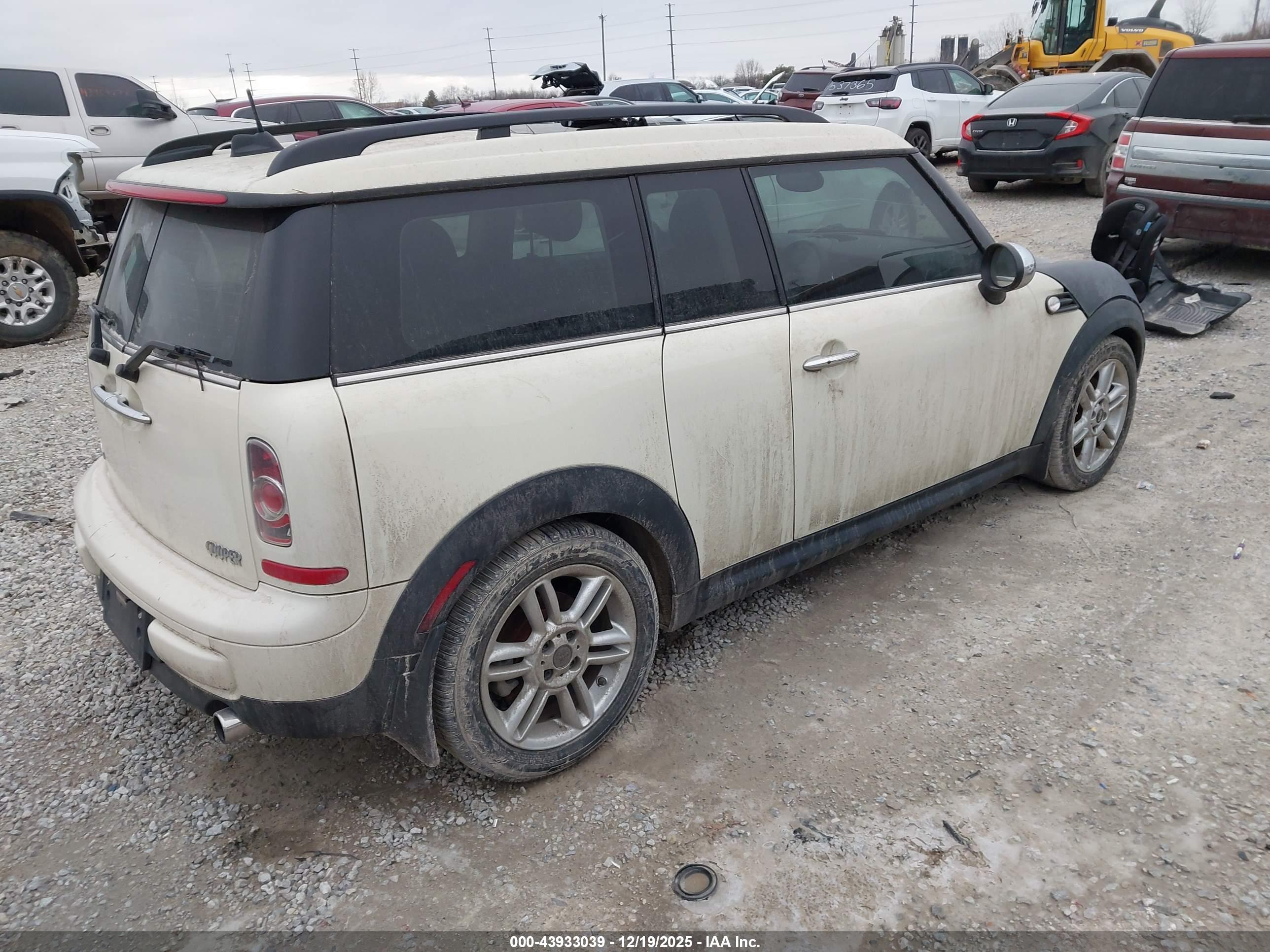 MINI COOPER image 4