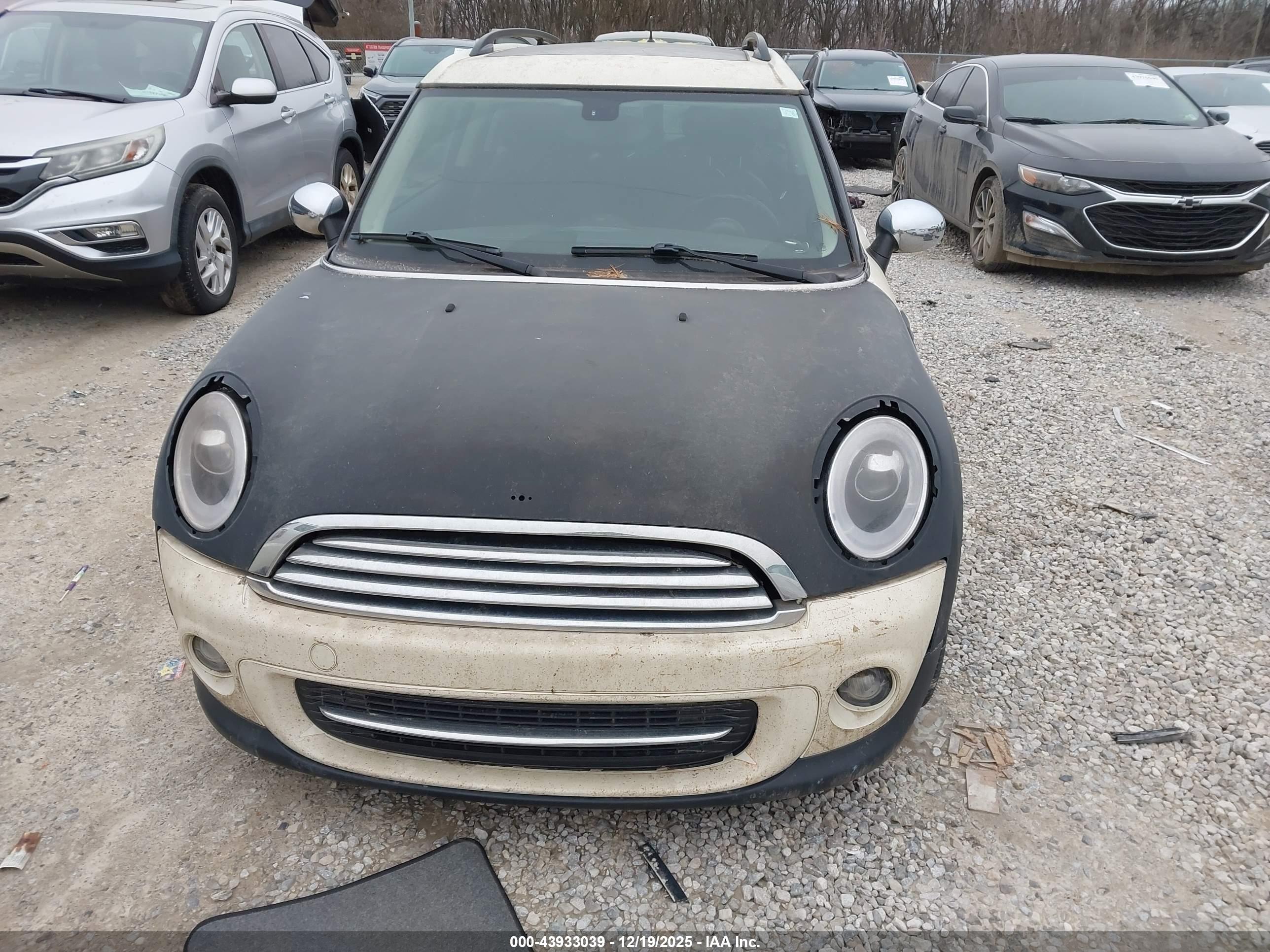 MINI COOPER image 6