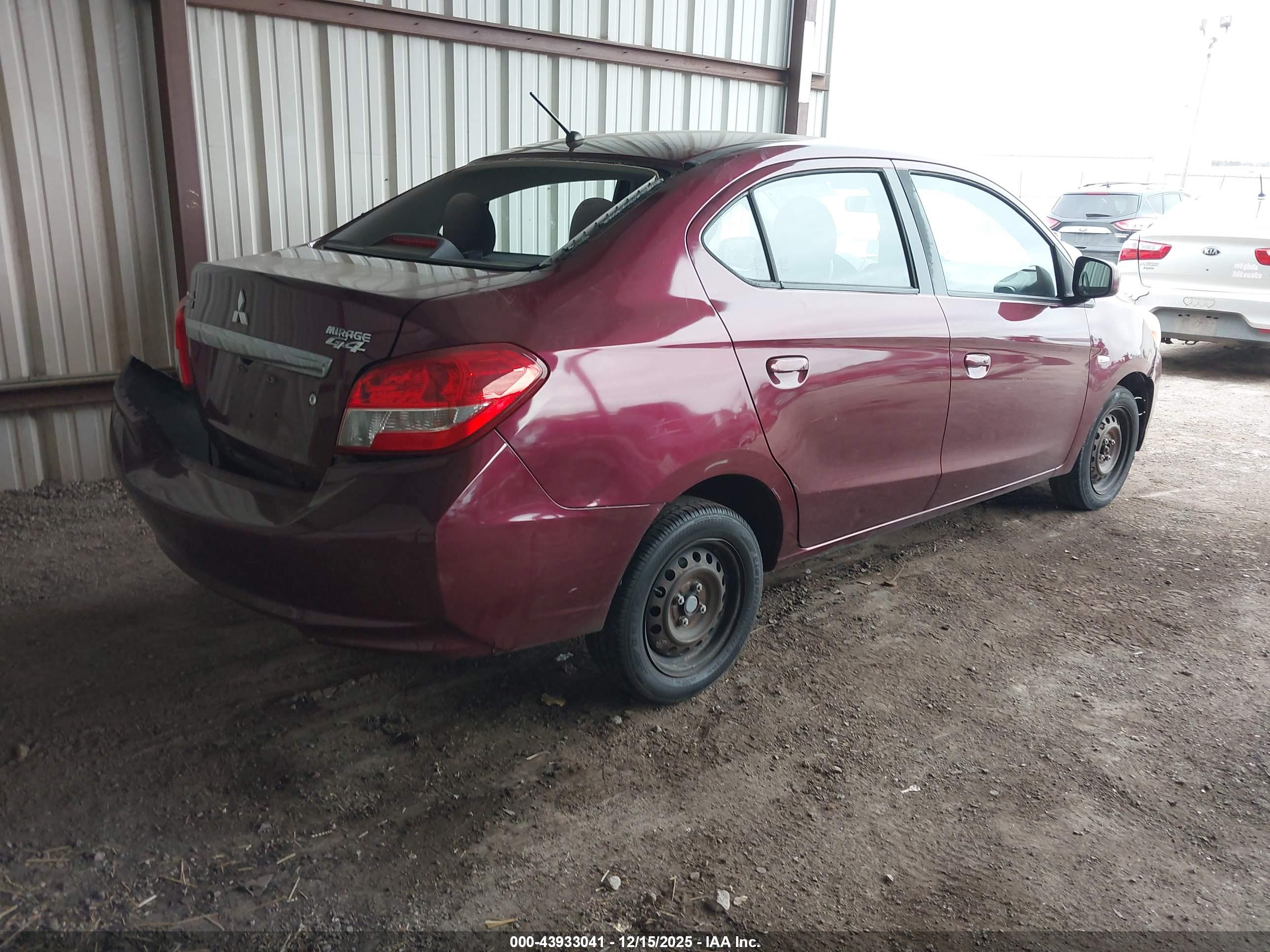 MITSUBISHI MIRAGE image 4