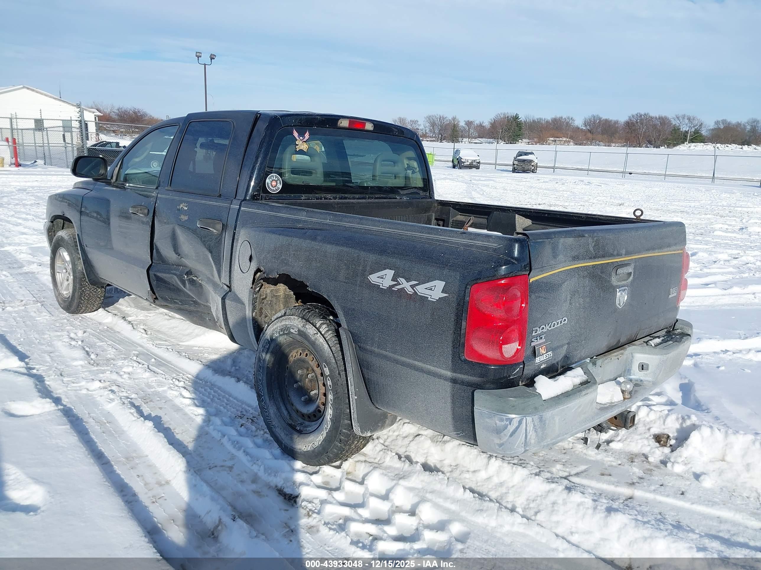 DODGE DAKOTA image 3