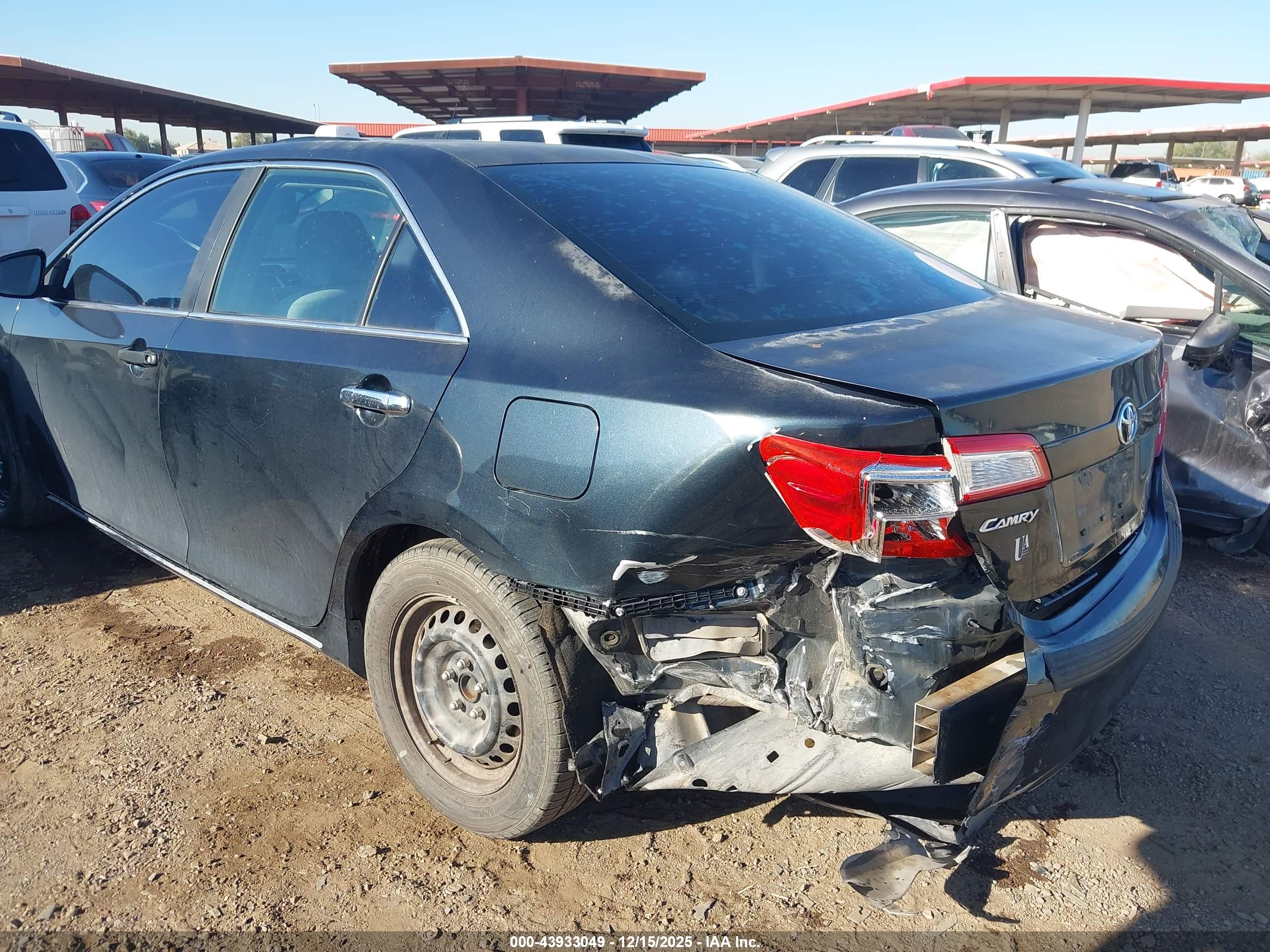 TOYOTA CAMRY image 6