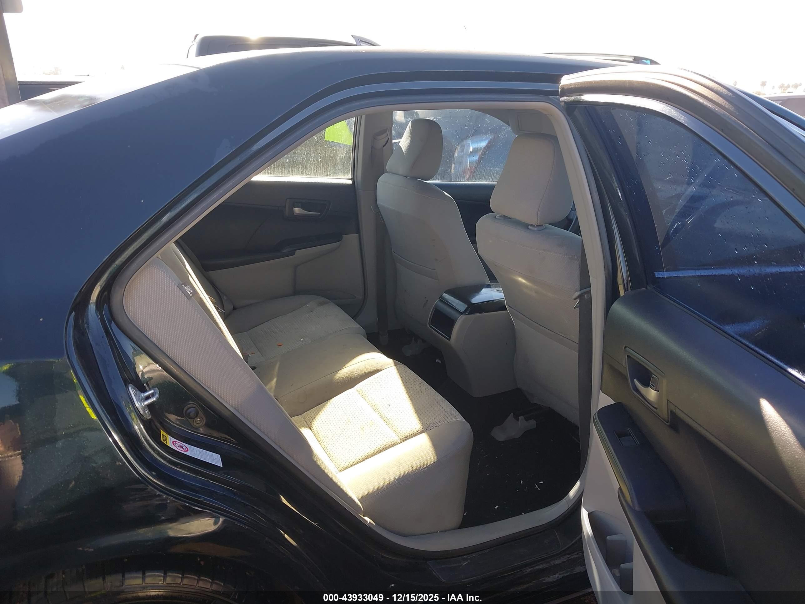 TOYOTA CAMRY image 8