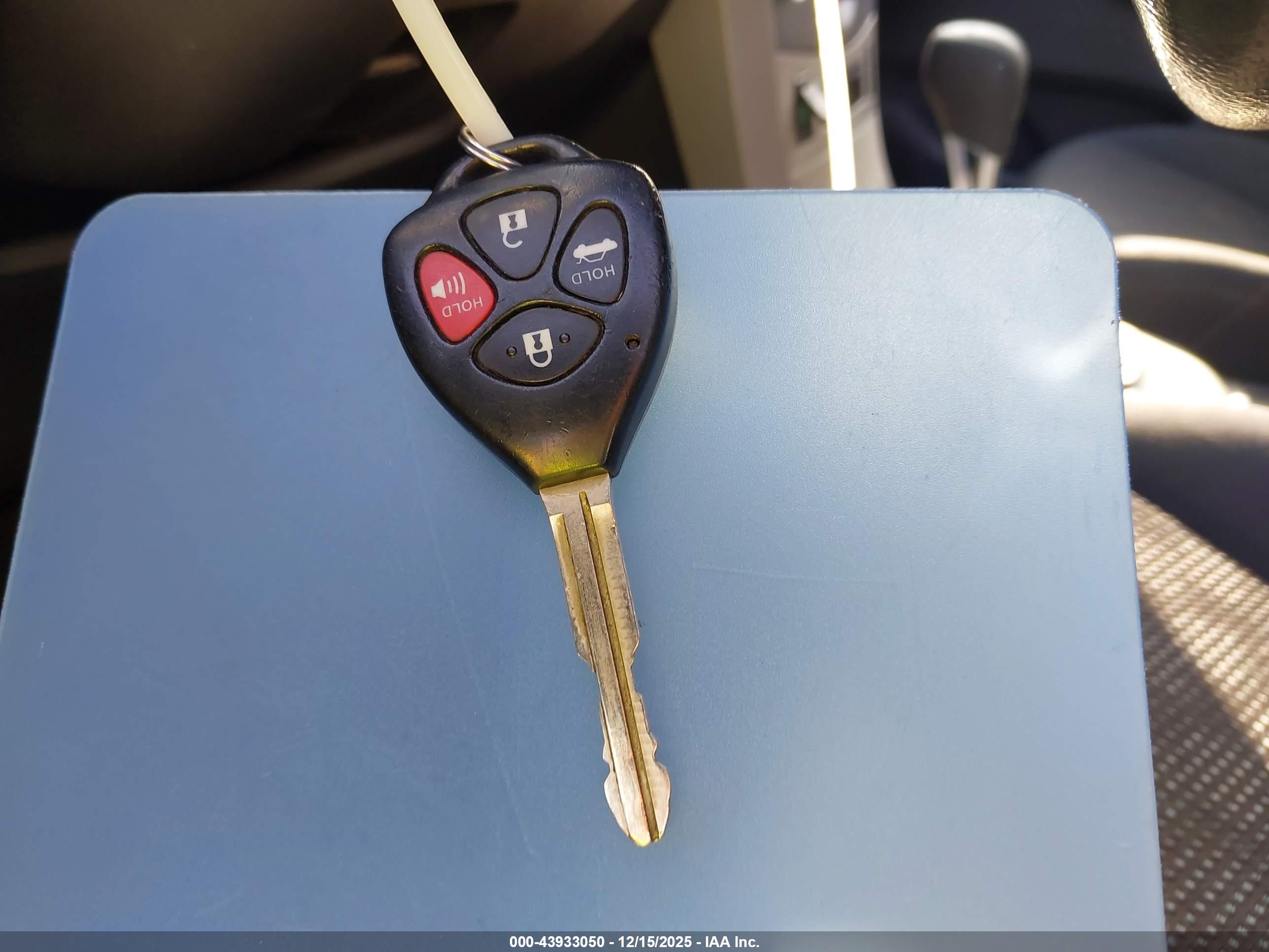 TOYOTA COROLLA image 11