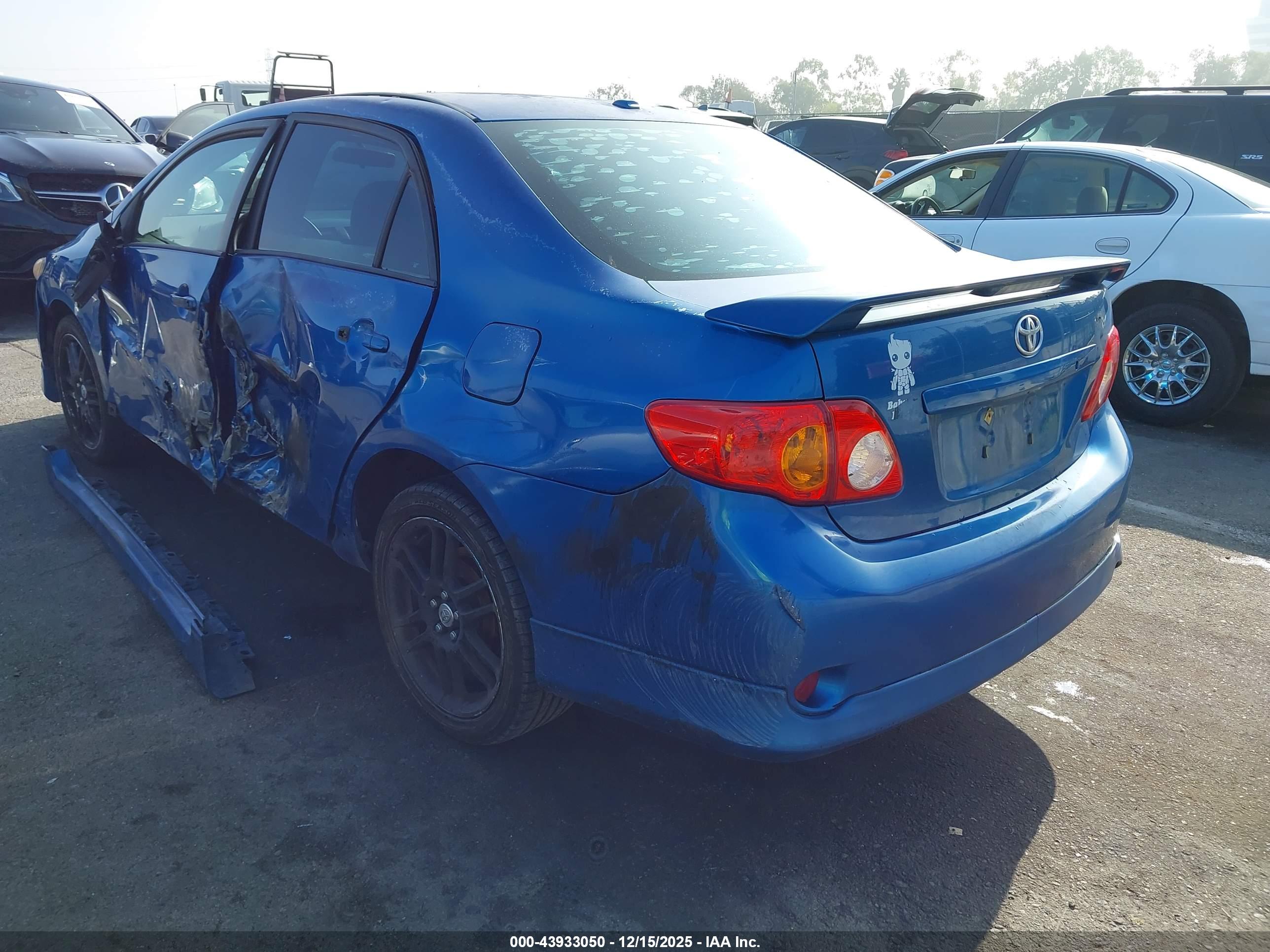 TOYOTA COROLLA image 3