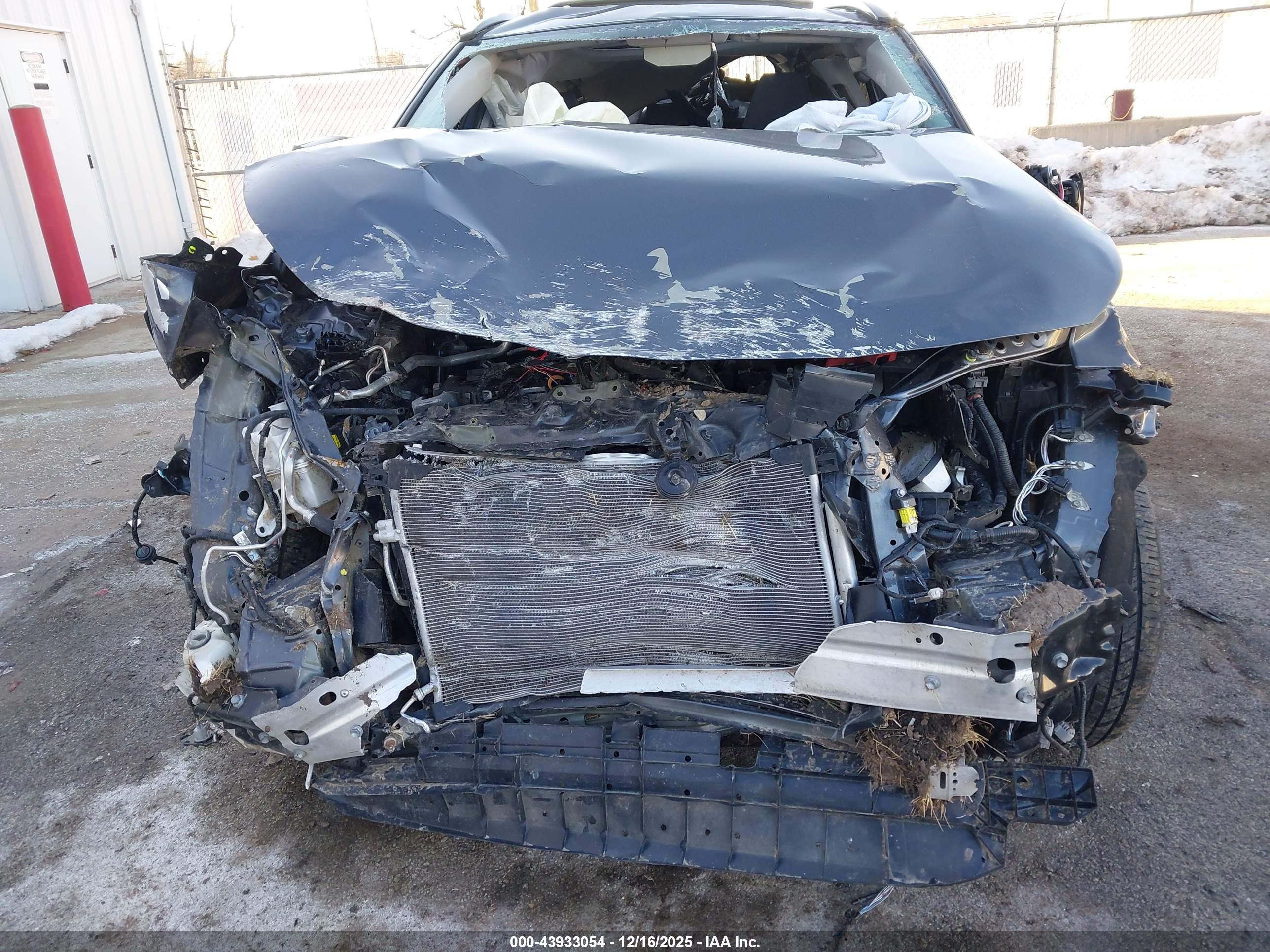 TOYOTA RAV4 image 6