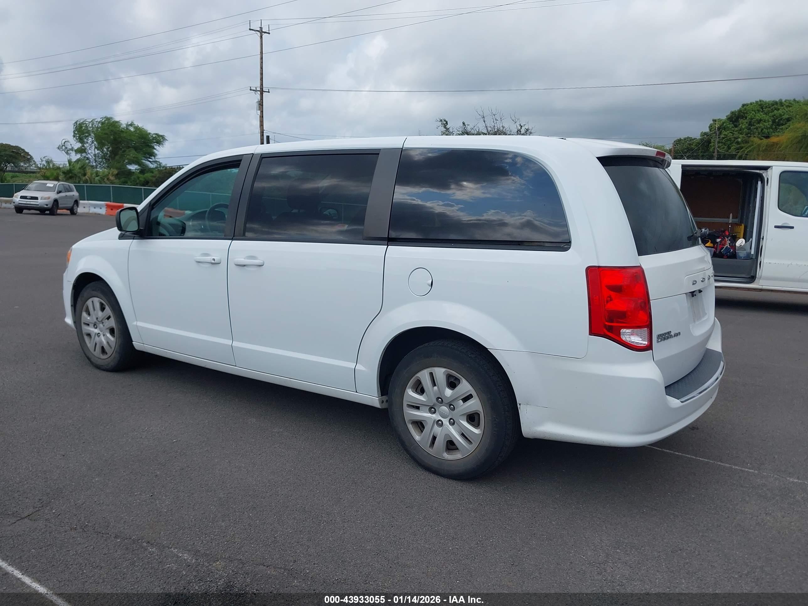 DODGE GRAND image 3