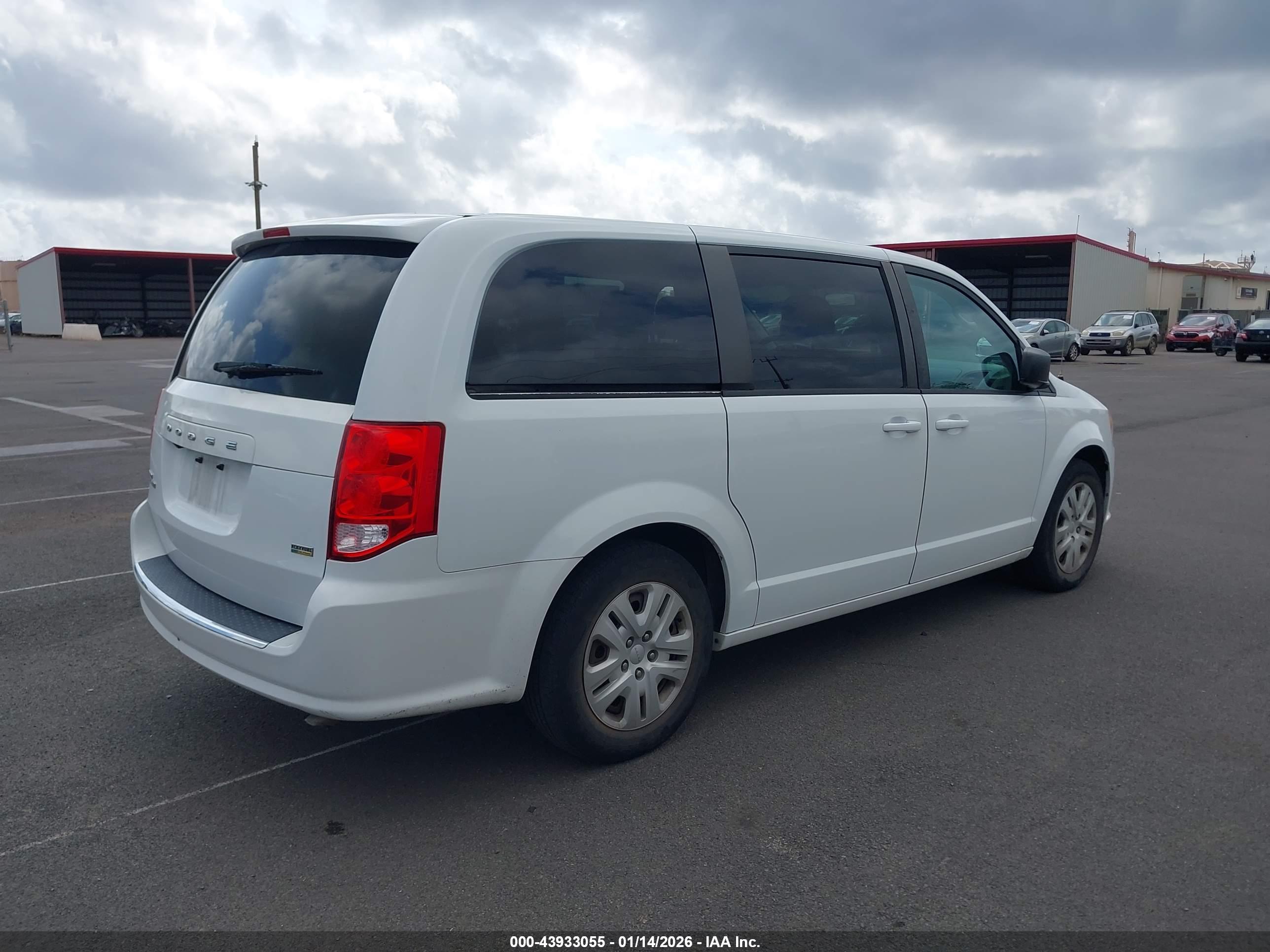 DODGE GRAND image 4