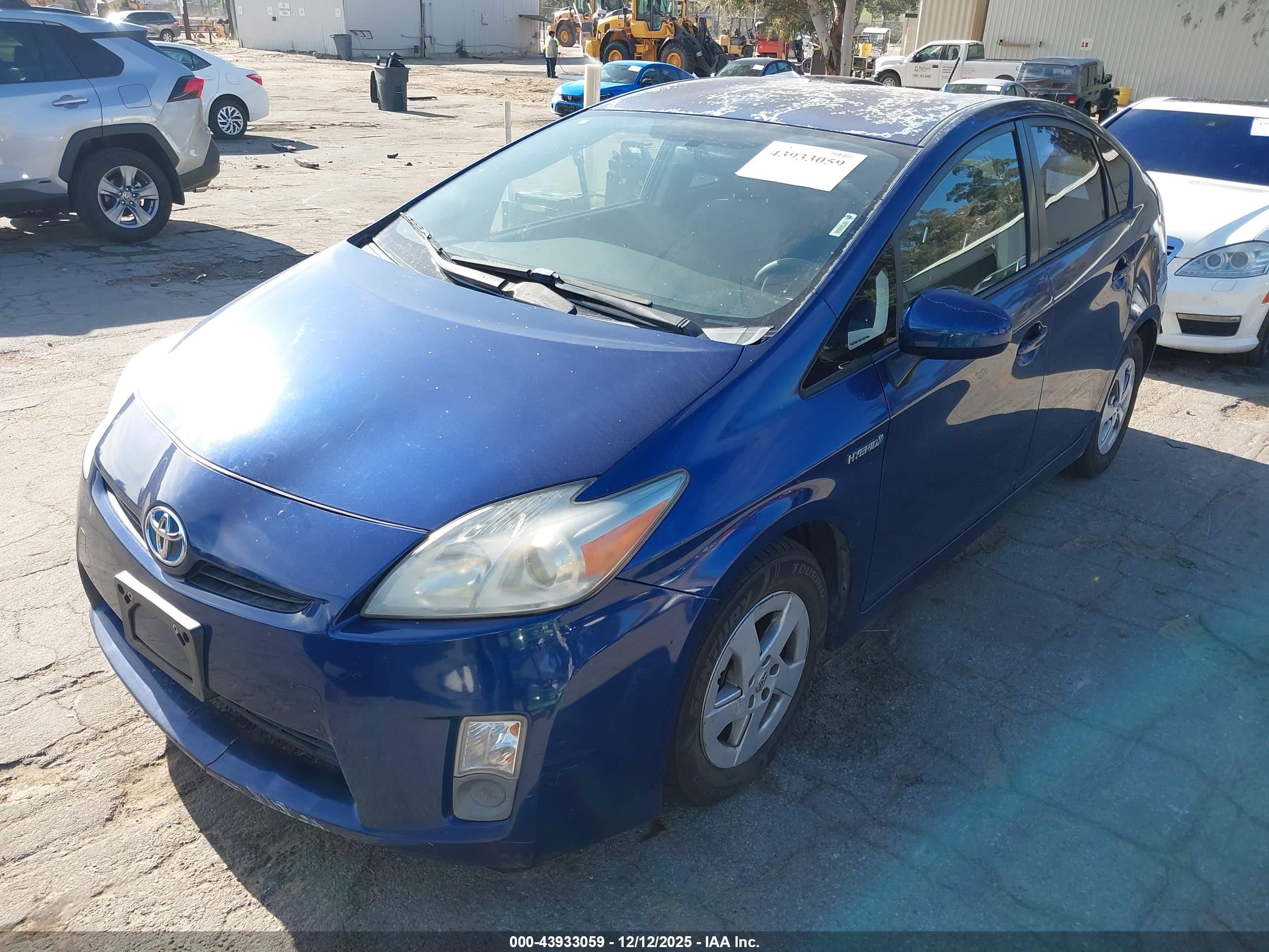 TOYOTA PRIUS image 2