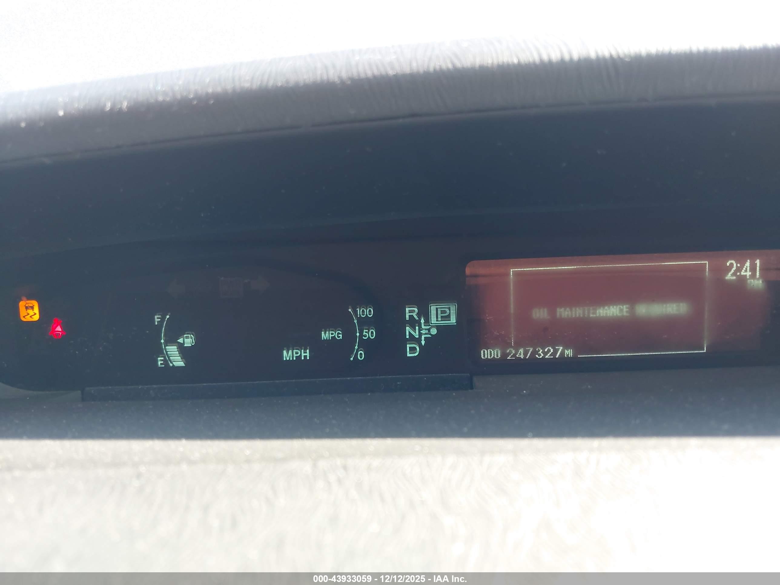 TOYOTA PRIUS image 7