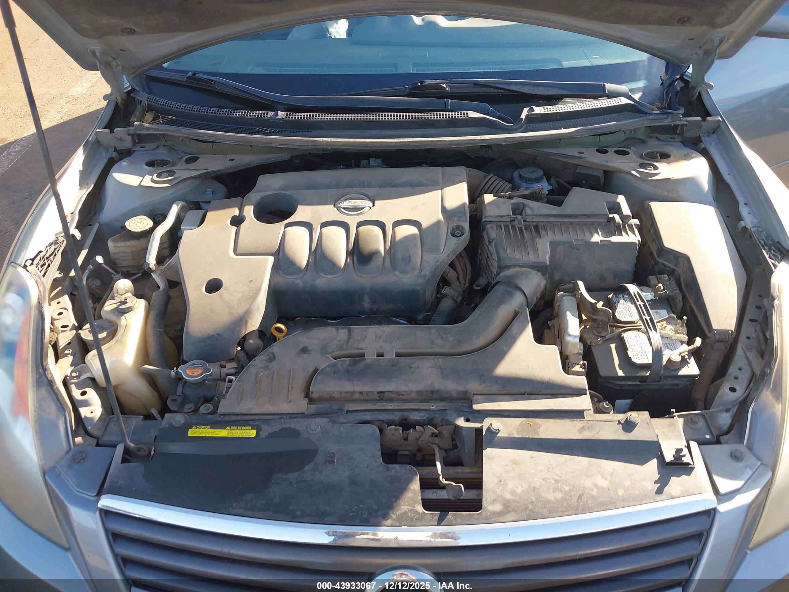 NISSAN ALTIMA image 10