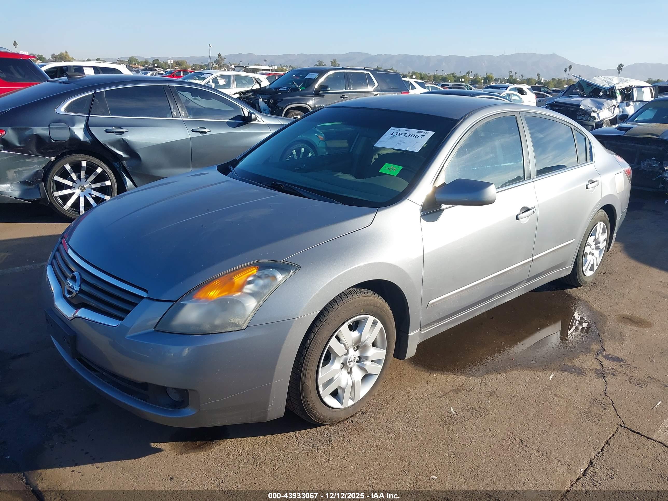 NISSAN ALTIMA image 2