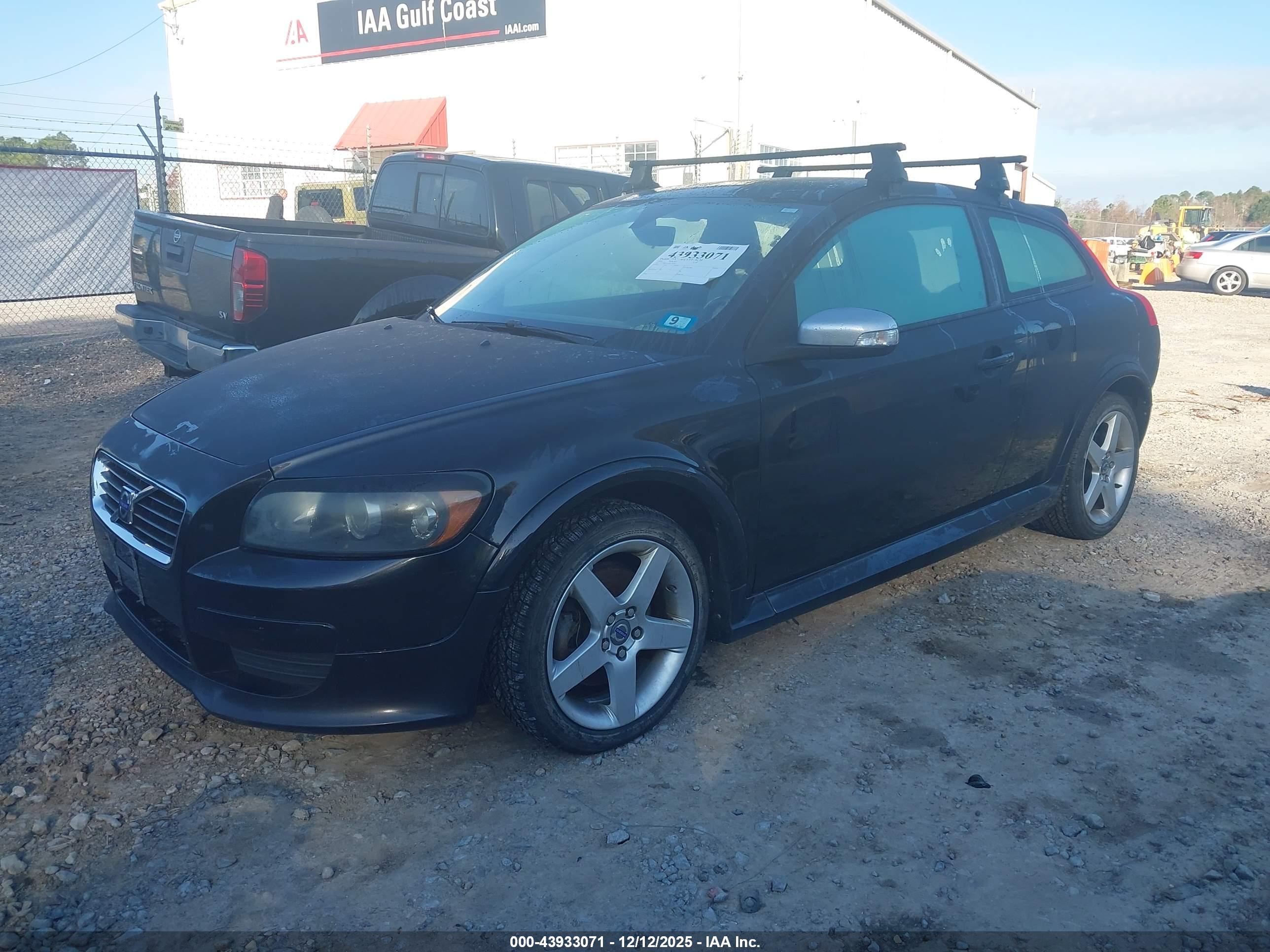 VOLVO C30 image 6