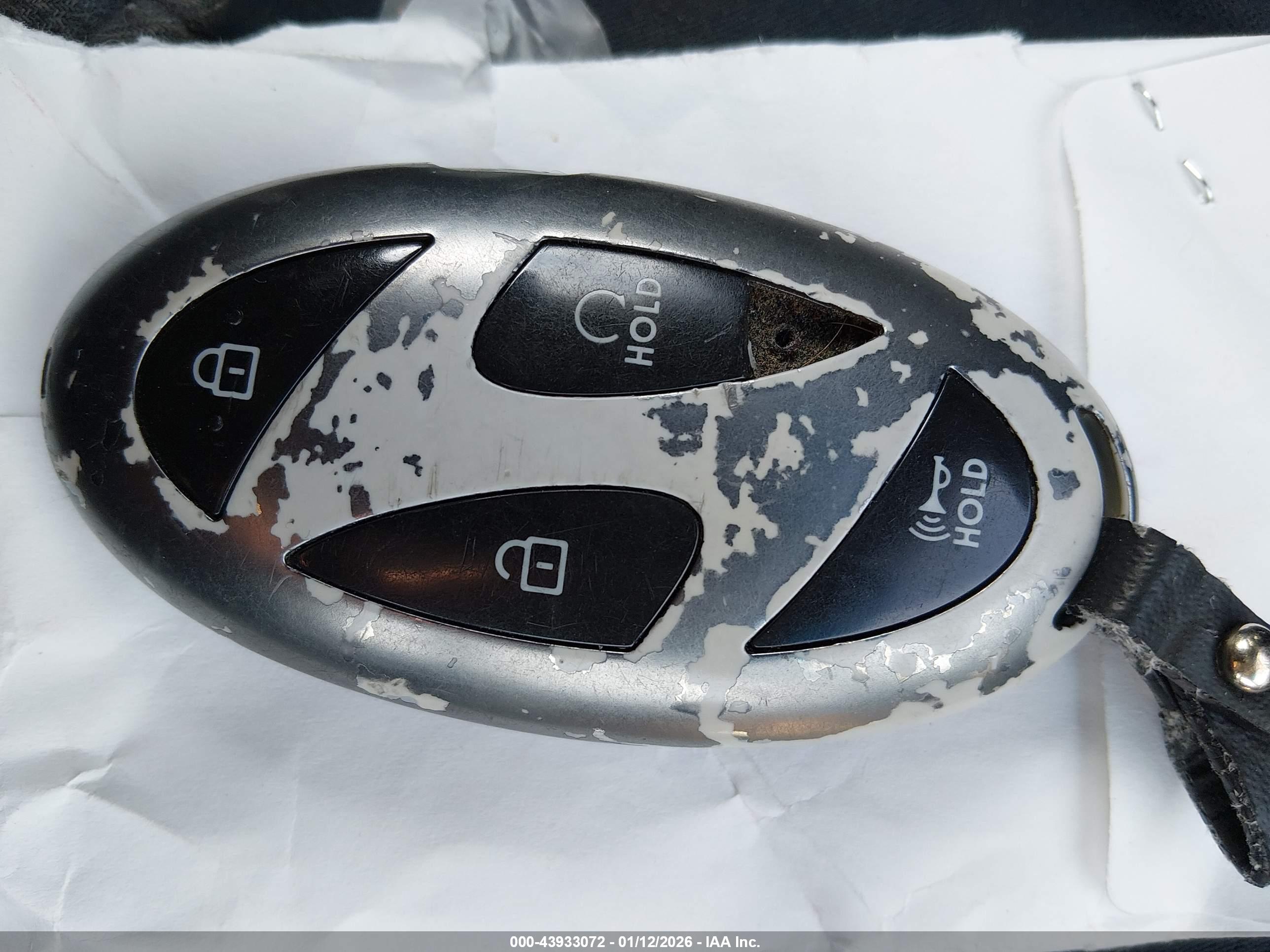 HYUNDAI ELANTRA image 11