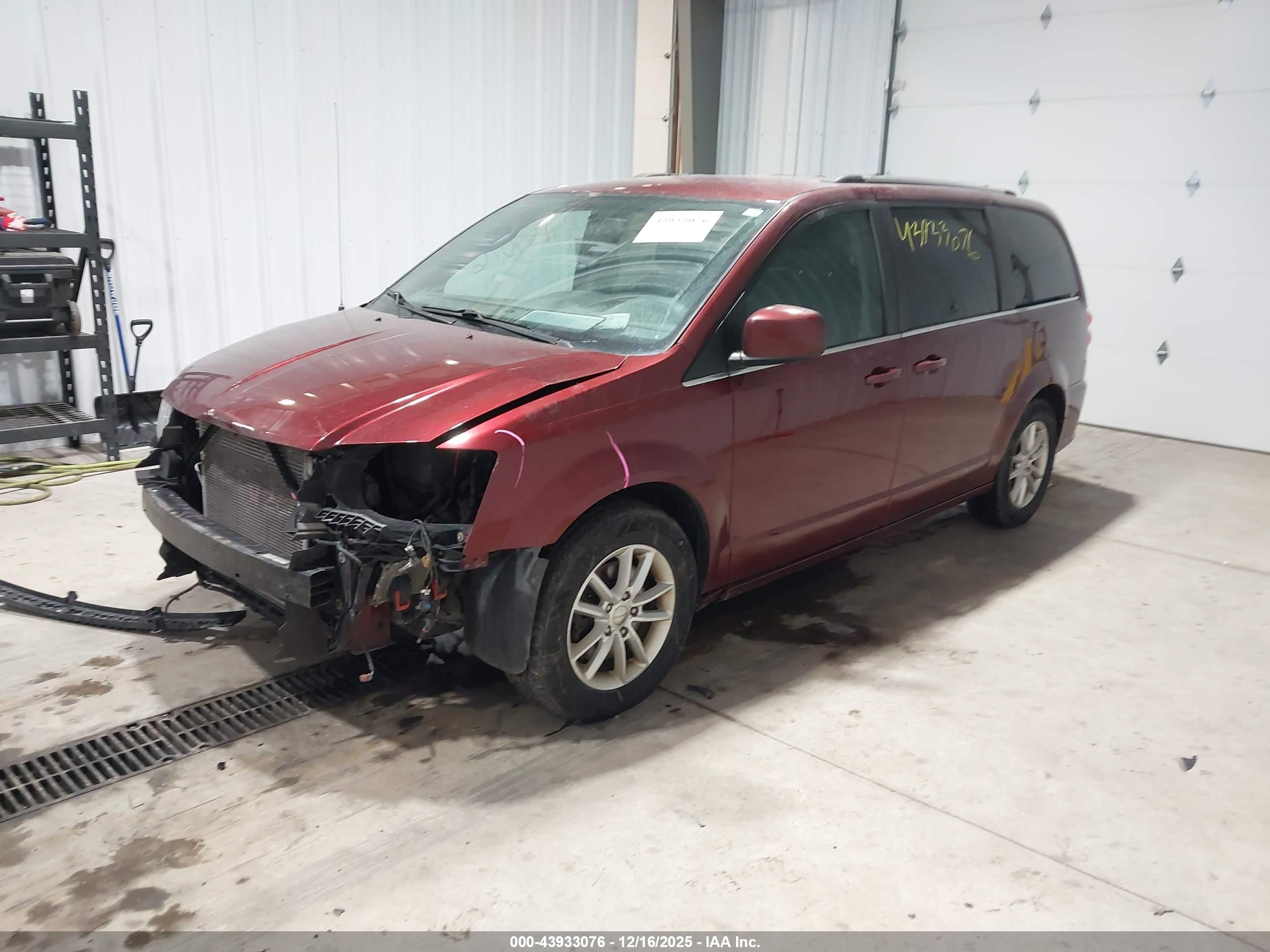 DODGE GRAND image 2